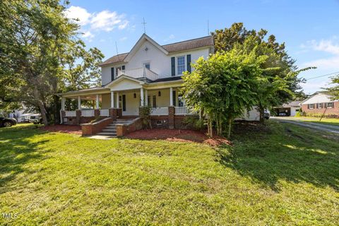 523 E Main Street Haw River NC 27258