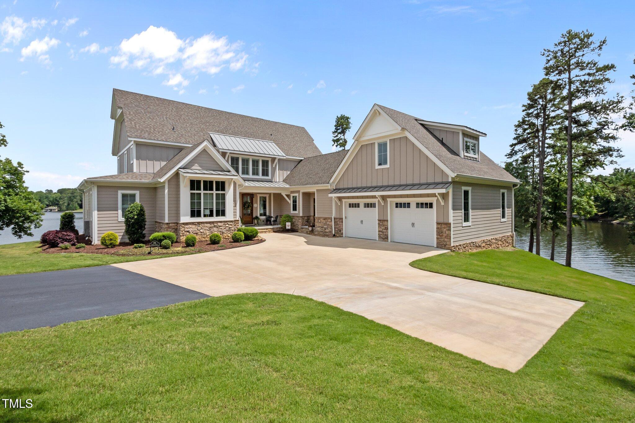 976 Estate Road