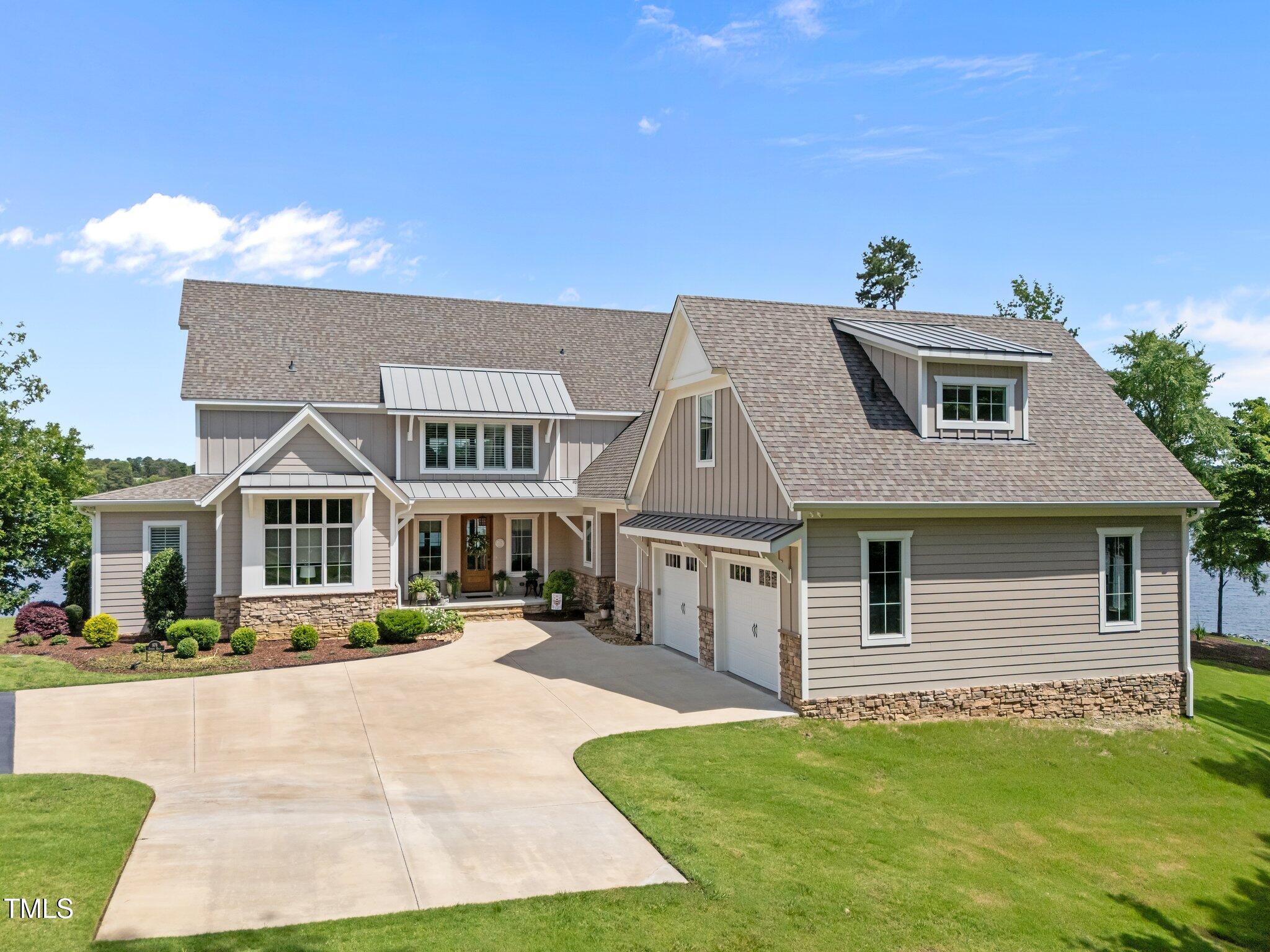 976 Estate Road