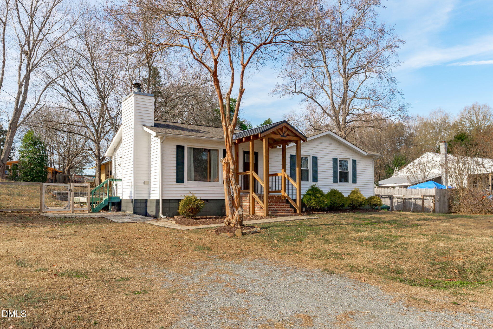 31 Lockville Street N