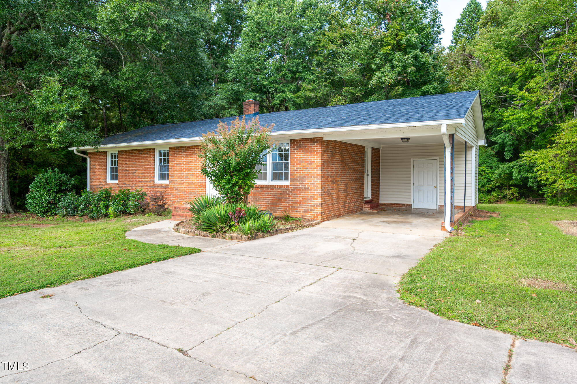 714 Dick Holeman Road