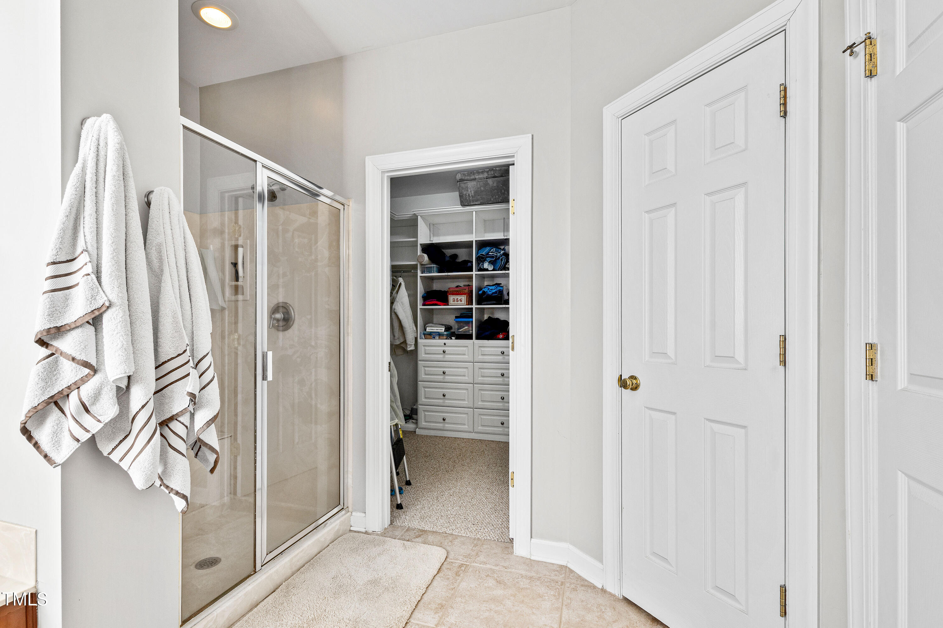 Raleigh, North Carolina 27614, United States, 4 Bedrooms Bedrooms, ,3 BathroomsBathrooms,Residential,Pending,76662