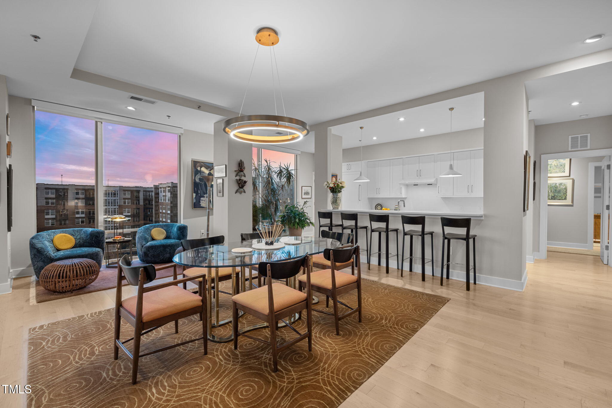214 Hunt Street 603