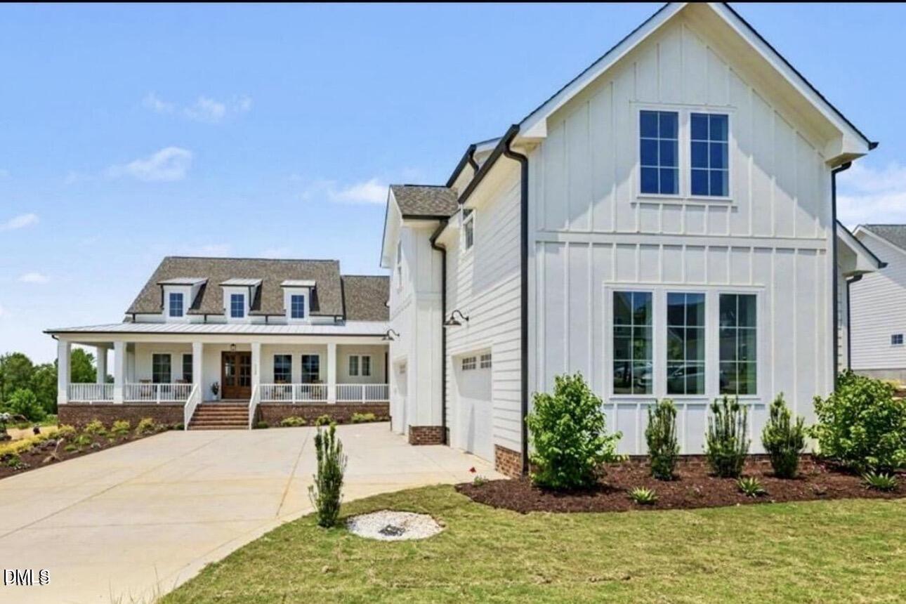 1060 Azalea Garden Circle