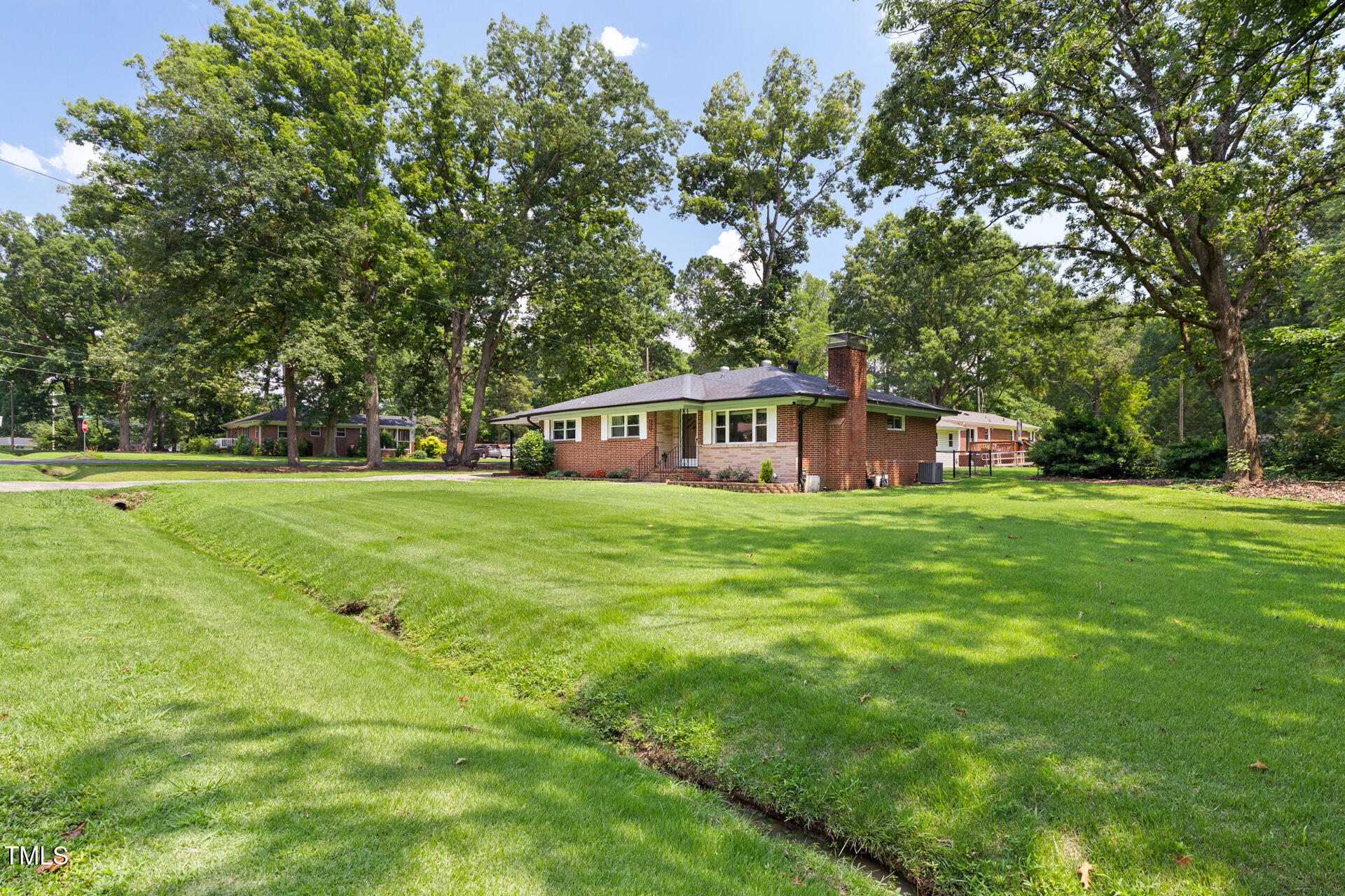 2603 Fairlawn Road
