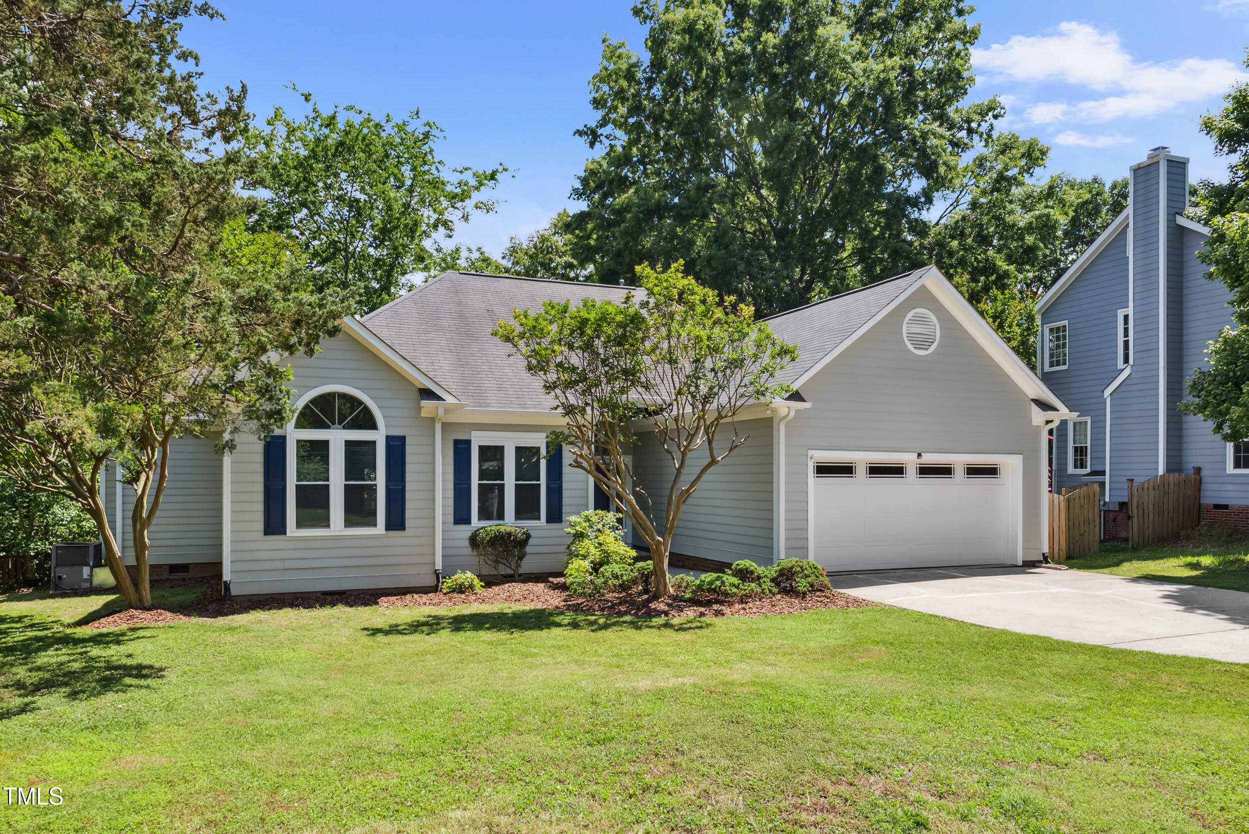 6 Danesfield Court