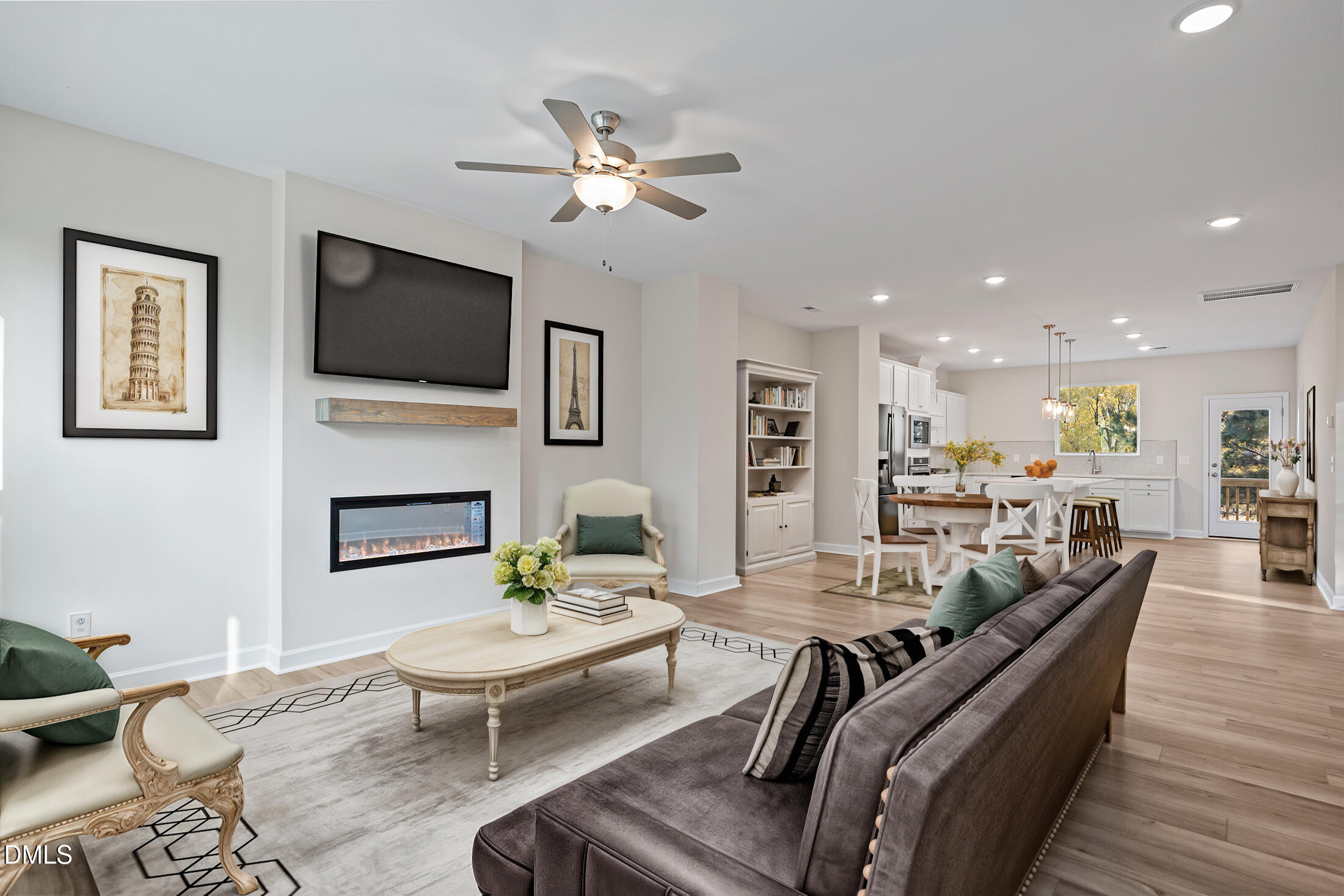 153 Broadway Street 1