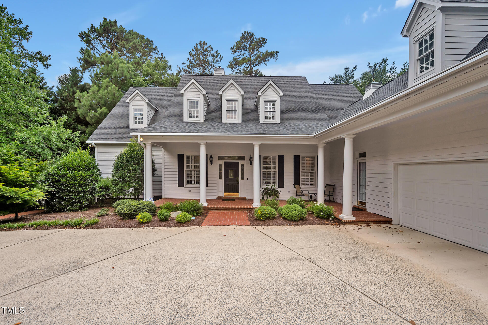 100 Sundance Place
