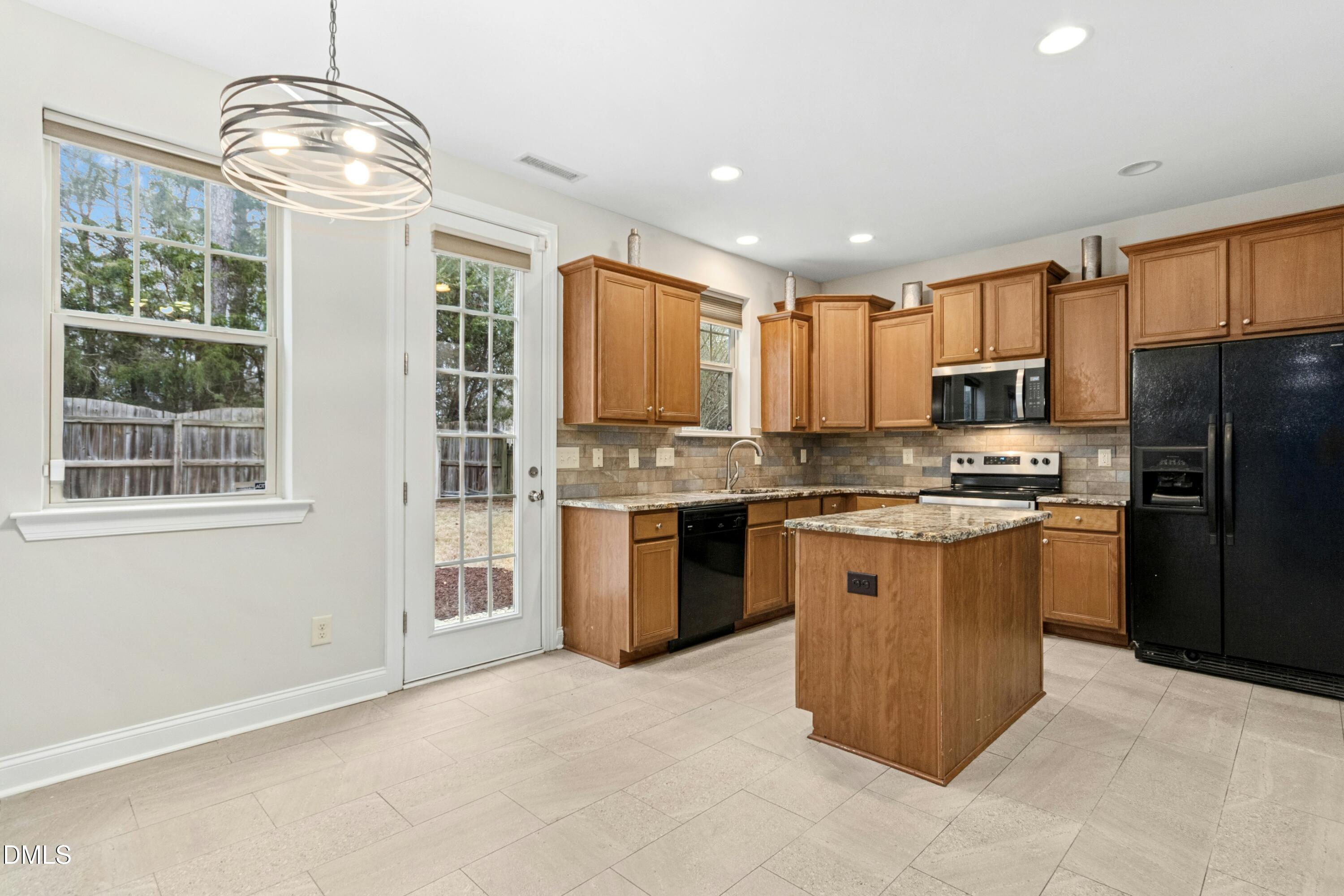 1144 Shasta Daisy Drive