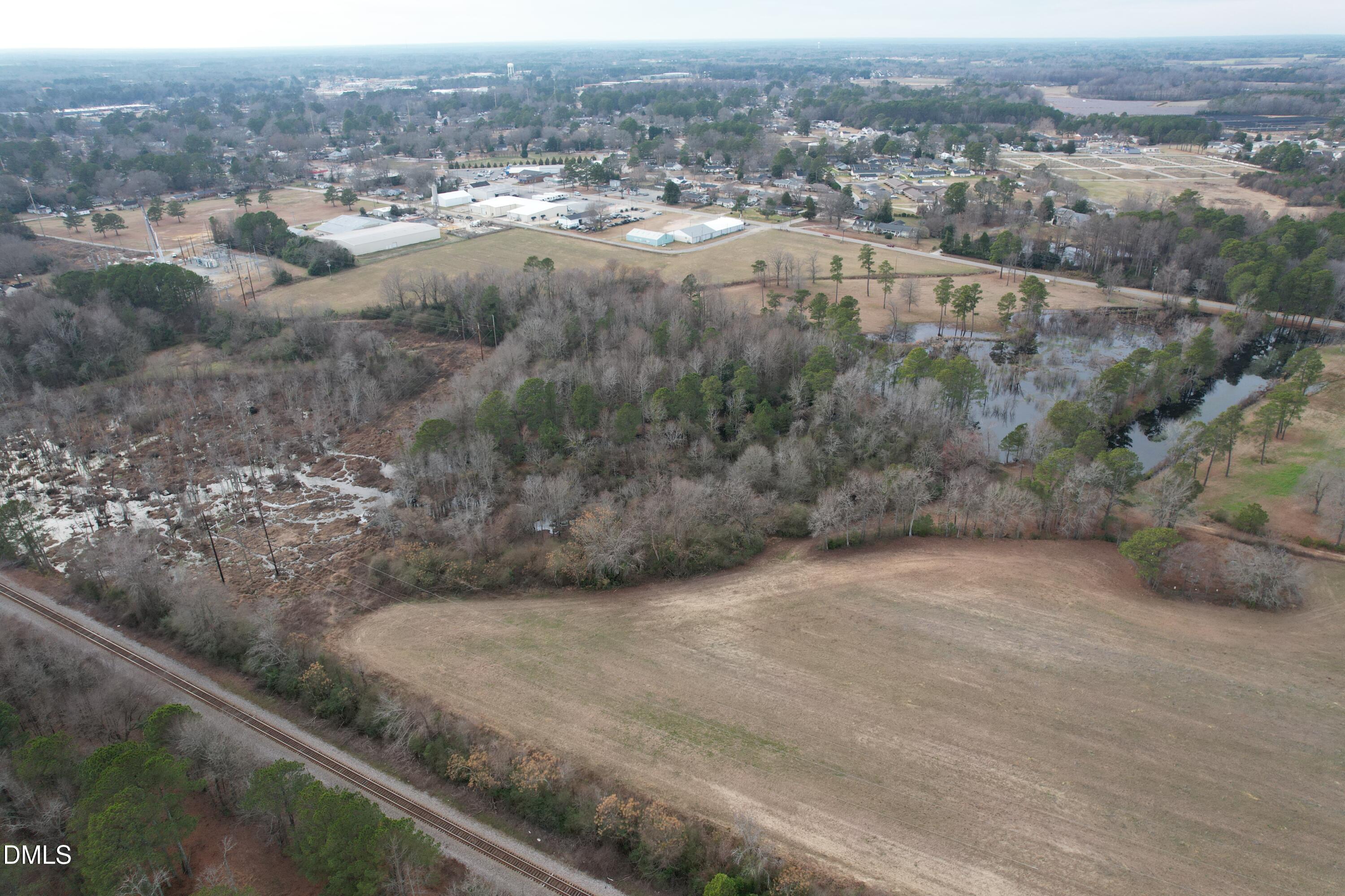 1842 N Ellis Avenue N