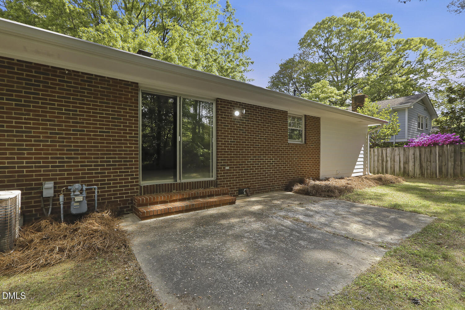 628 Ashe Avenue