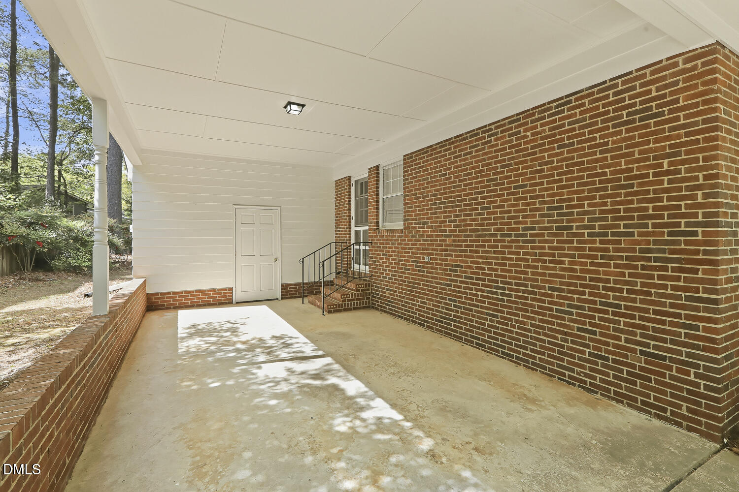628 Ashe Avenue