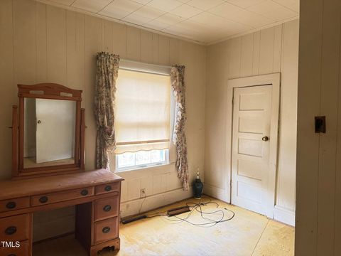 A home in Warrenton