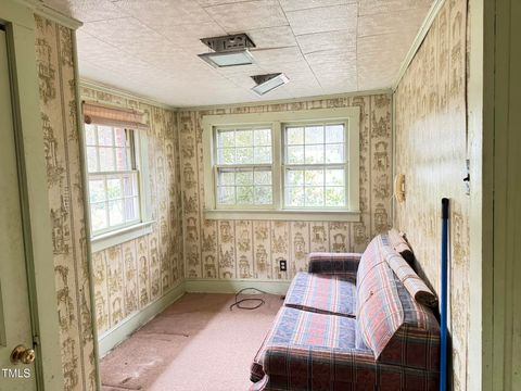 A home in Warrenton