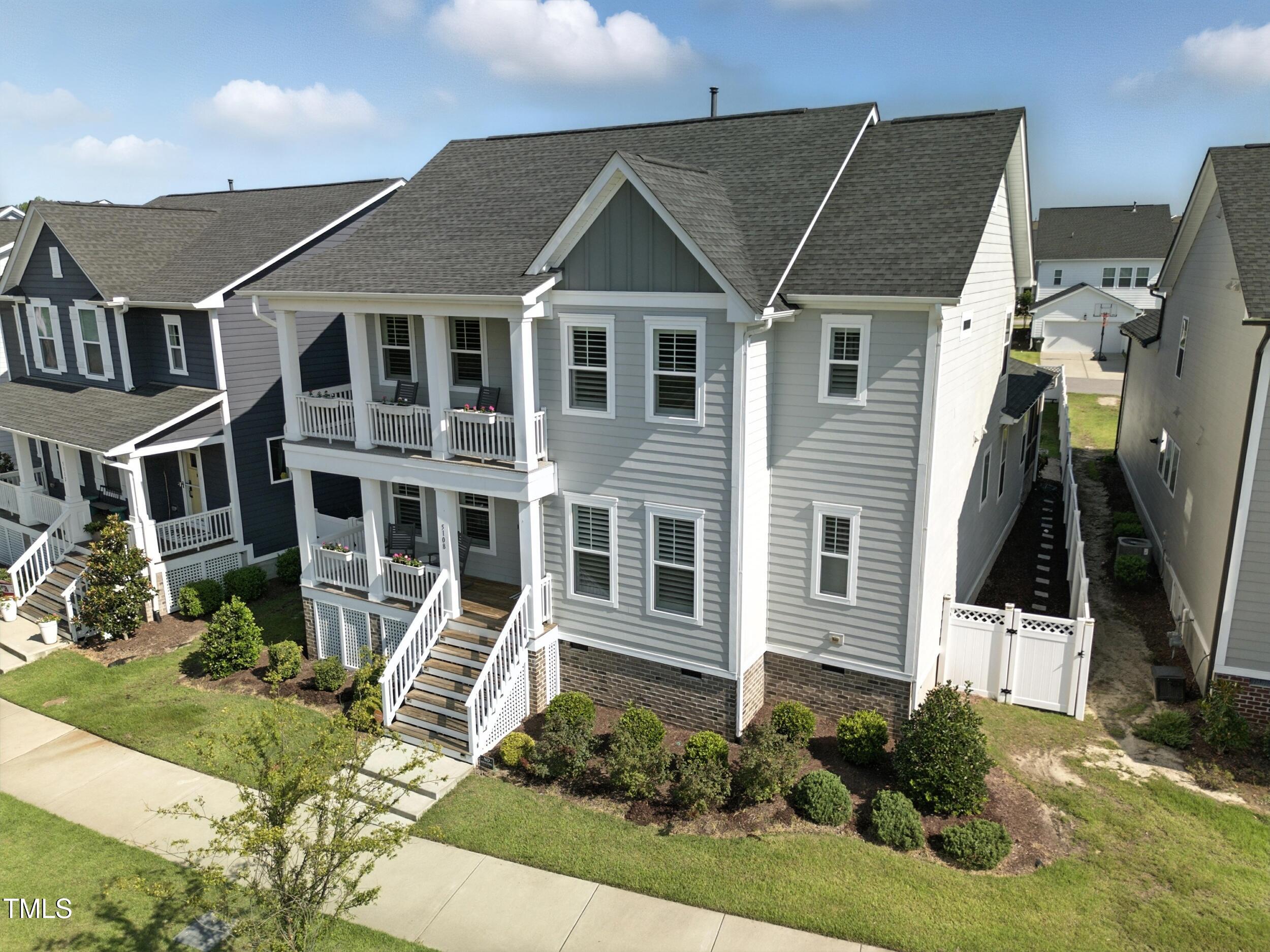 5108 Crescent Square Street Street