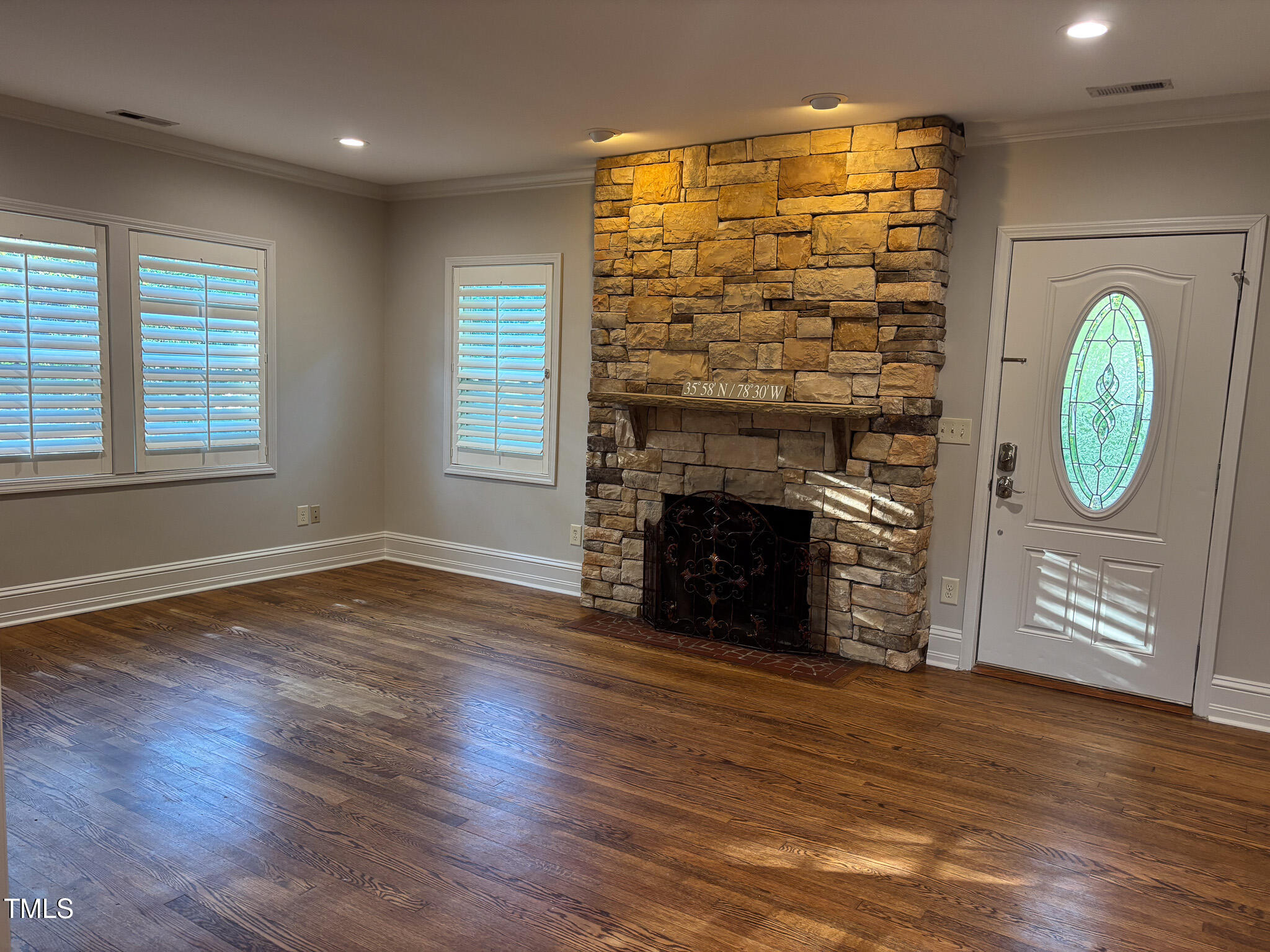 119 W Vernon Avenue