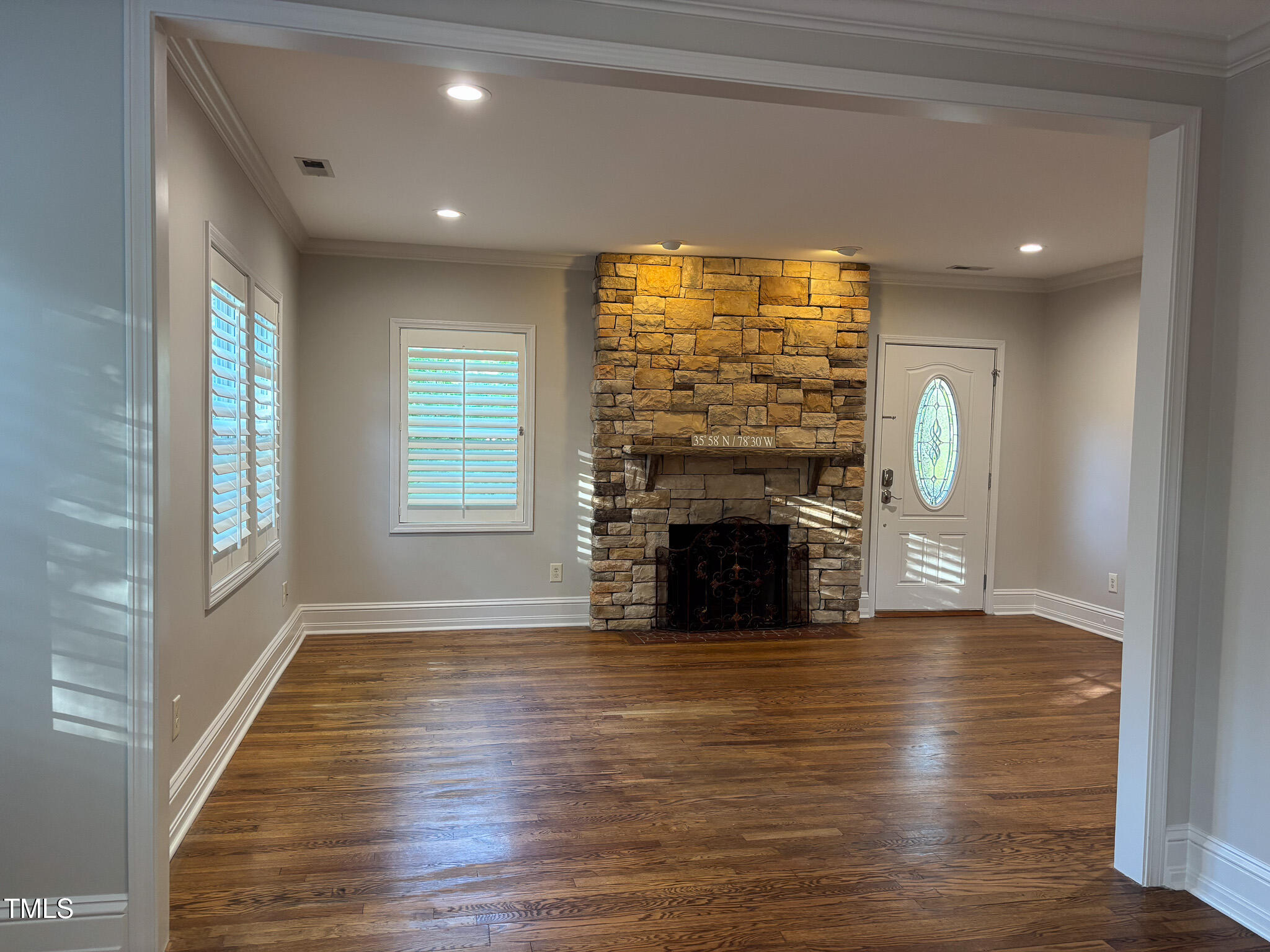 119 W Vernon Avenue