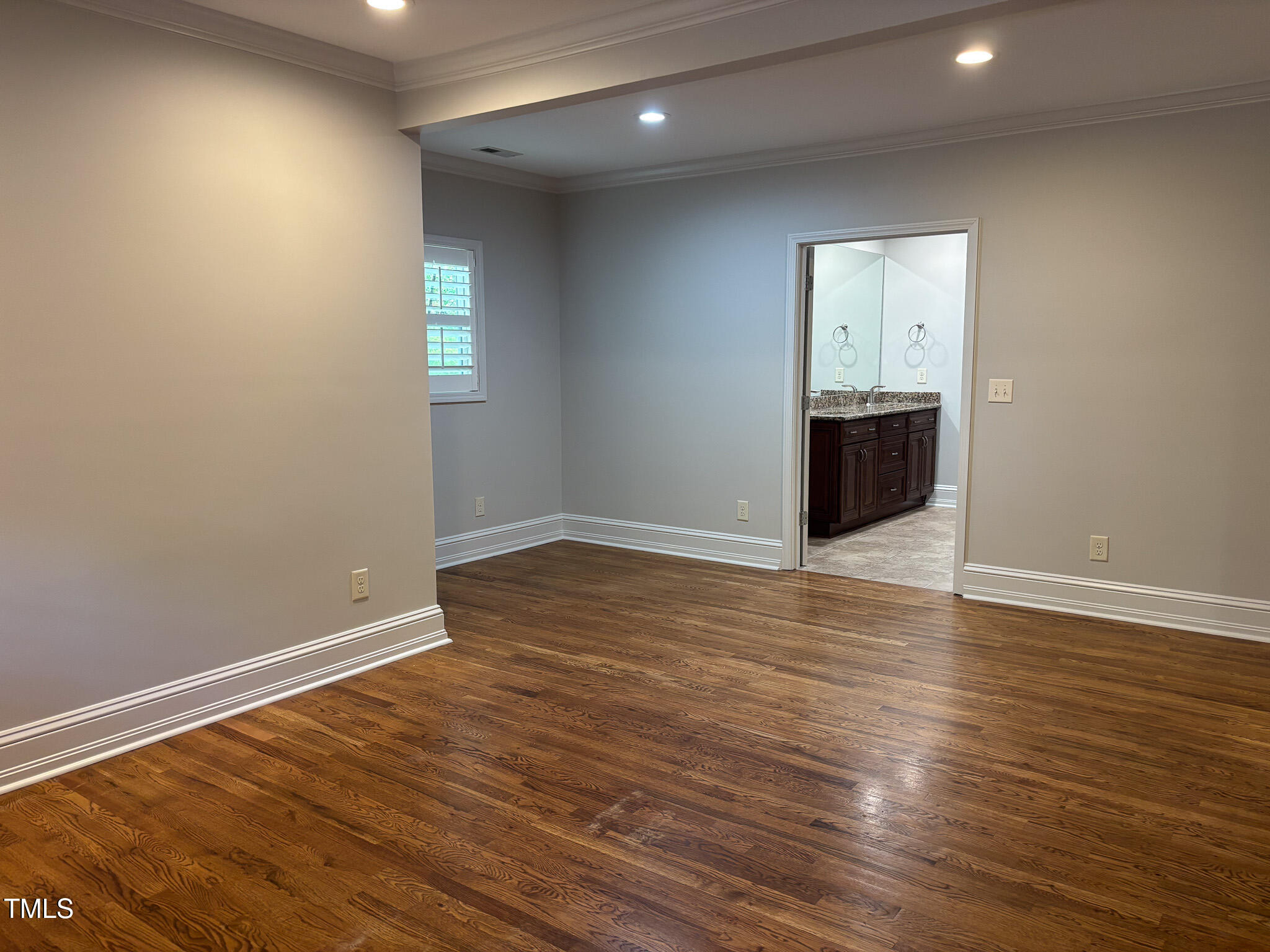 119 W Vernon Avenue