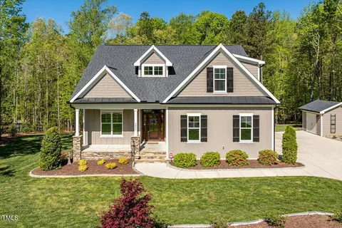 MLS: 10090885