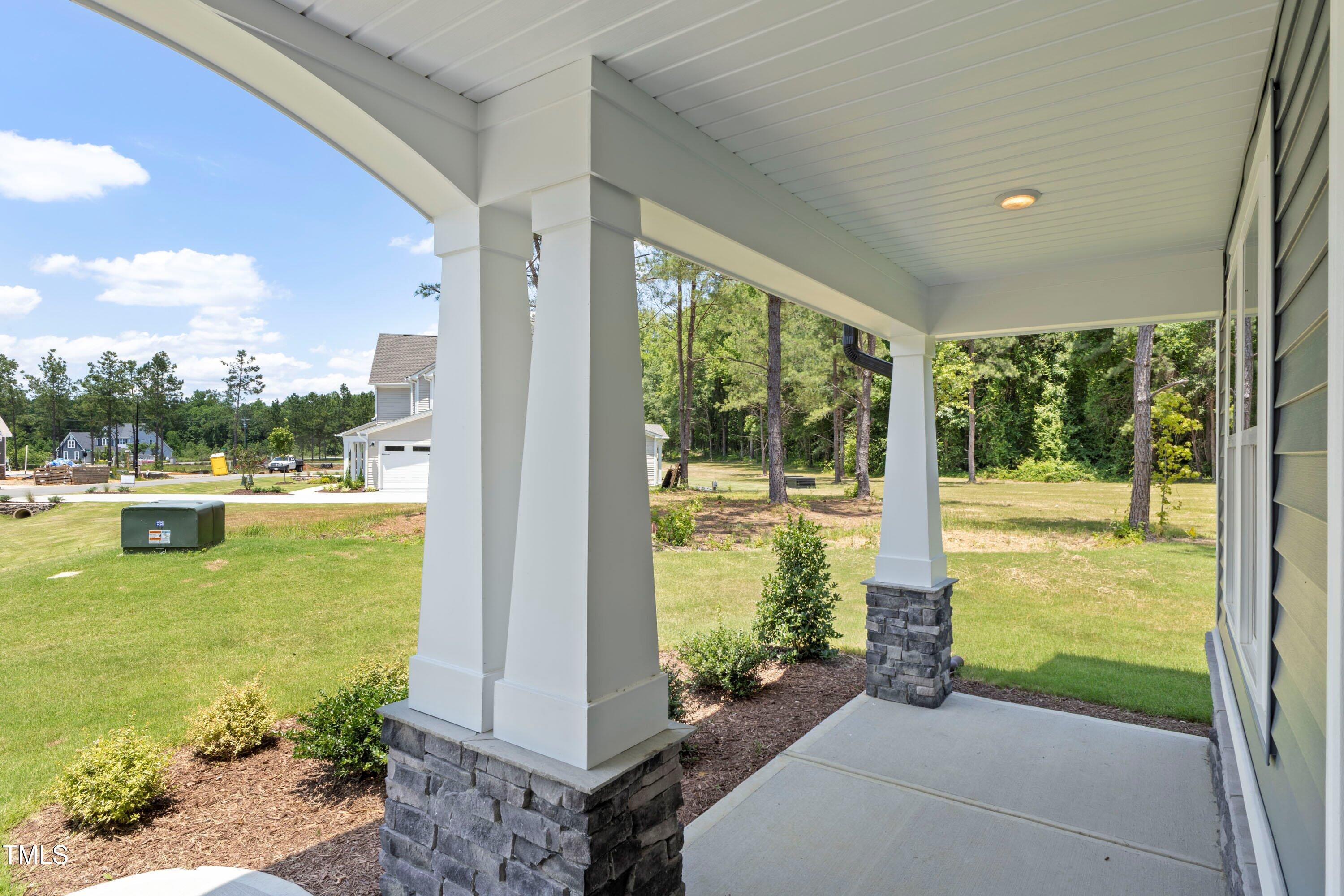 40 W Victoria Ridge Drive 18