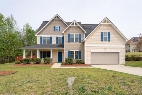 30 Salisbury Lane Spring Lake NC 28390