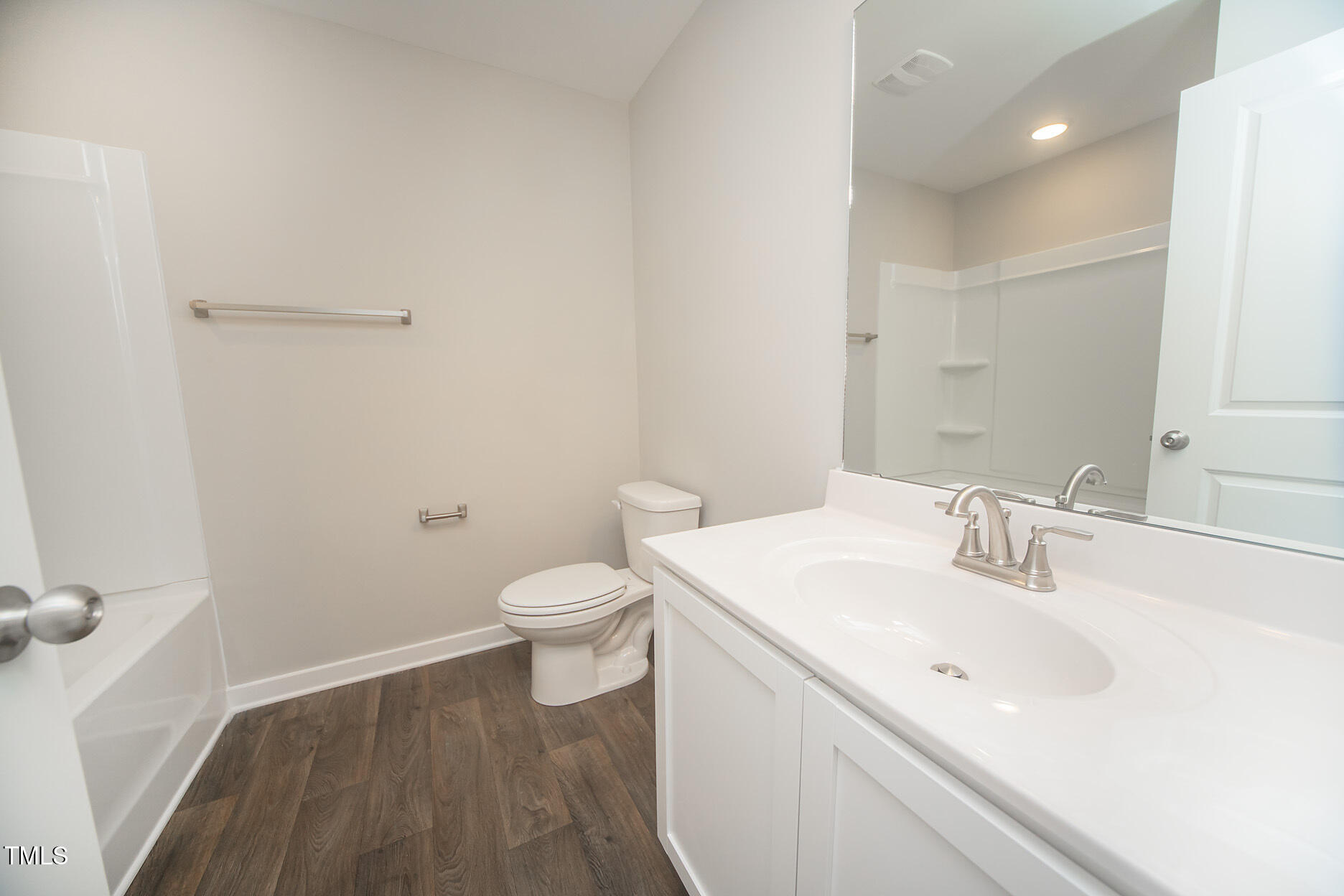 105 Ambergate Court
