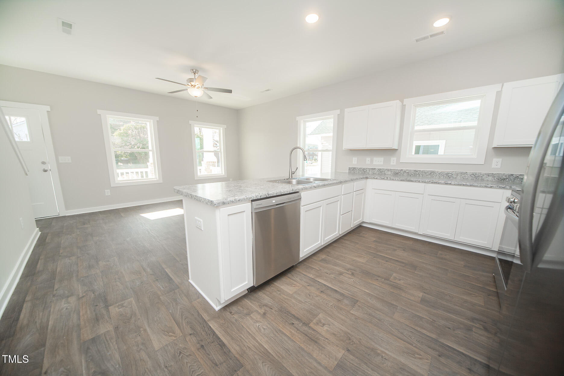 105 Ambergate Court