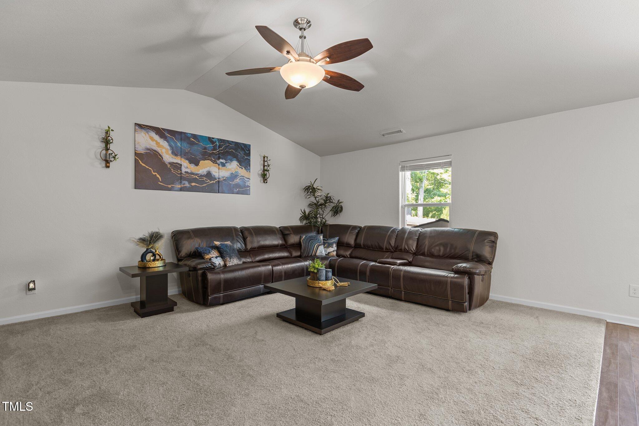 1574 Dorsett Lane