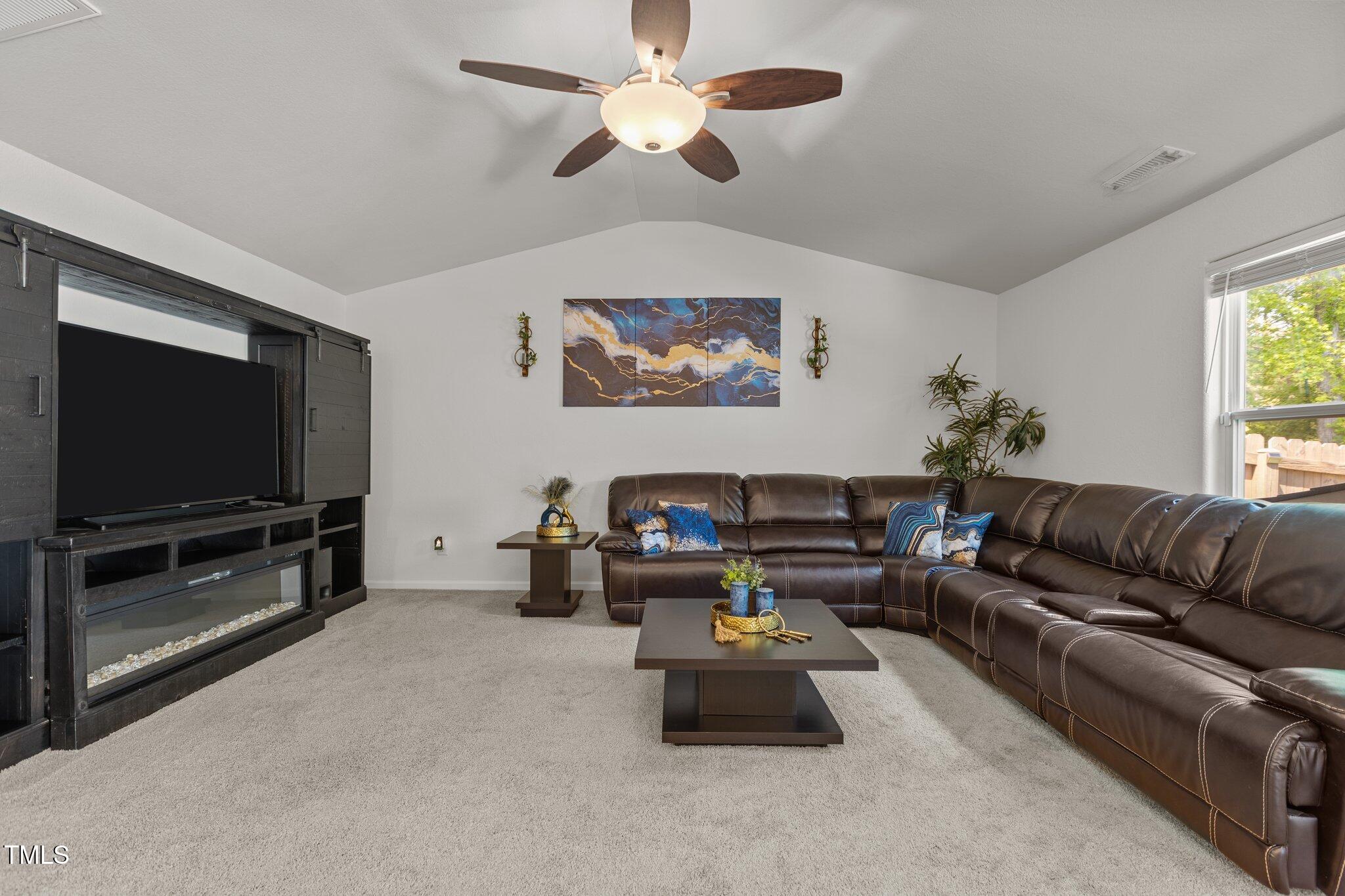 1574 Dorsett Lane