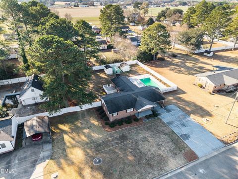 106 May Street Dunn NC 28334