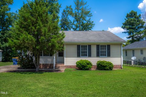 409 E Tenth Street Siler City NC 27344