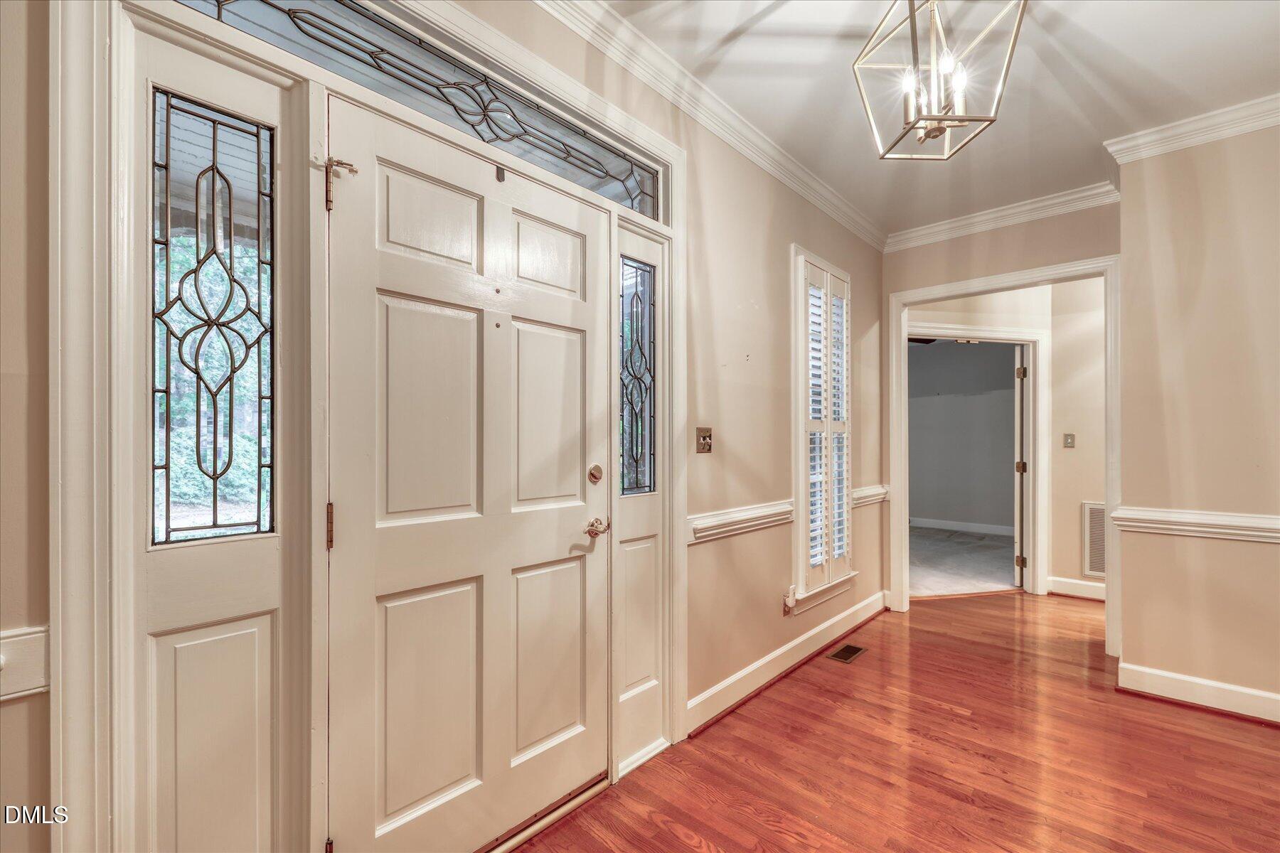 1904 Merion Place