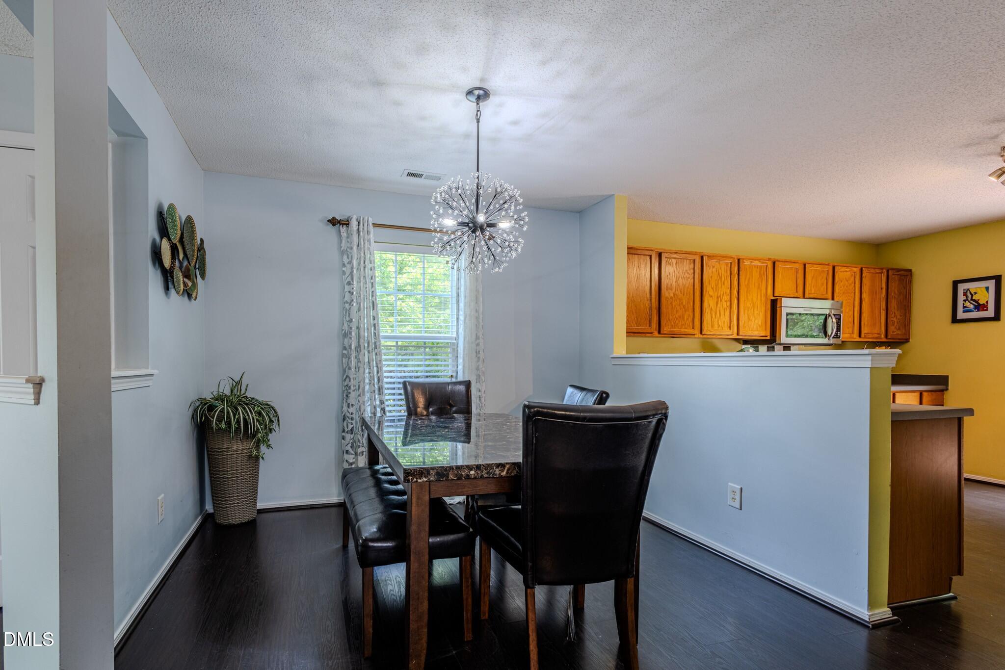 9 Bellmore Court