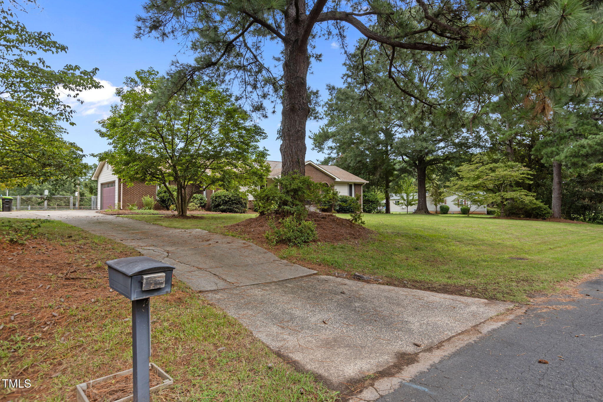 5309 Summer Rose Lane