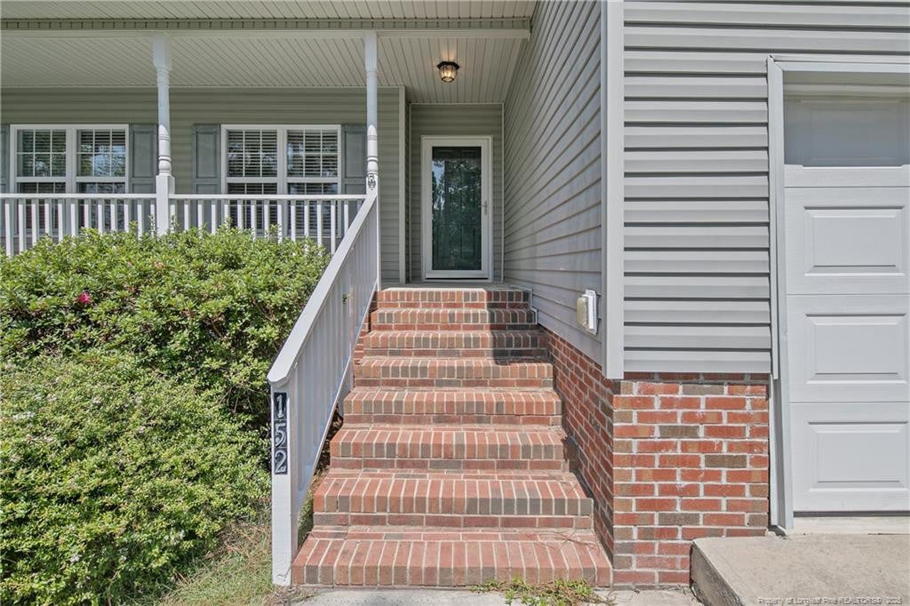 152 Lakeland Port