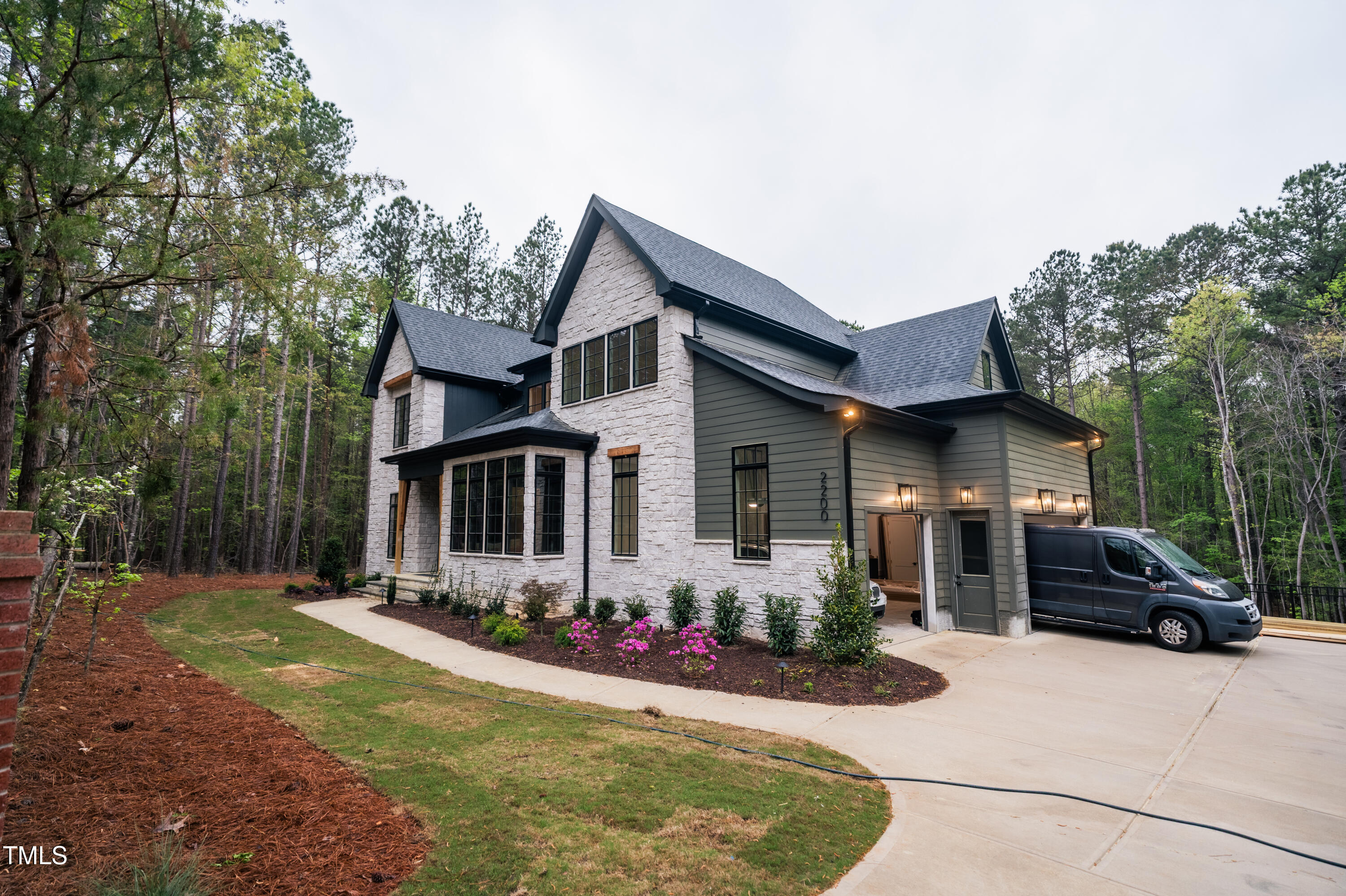 2200 Paddstowe Main Way