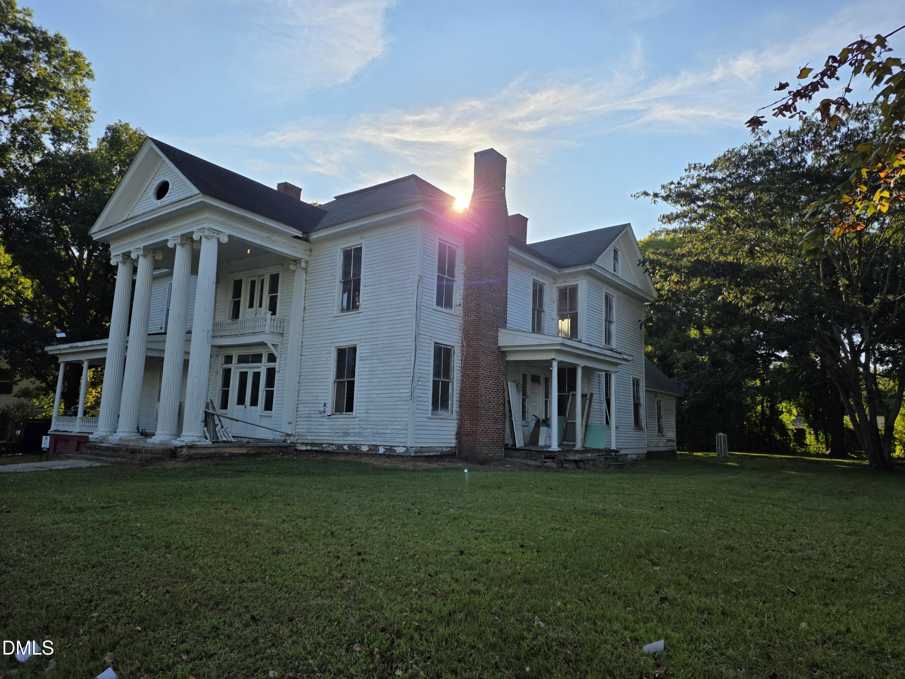 101 S Elm Street