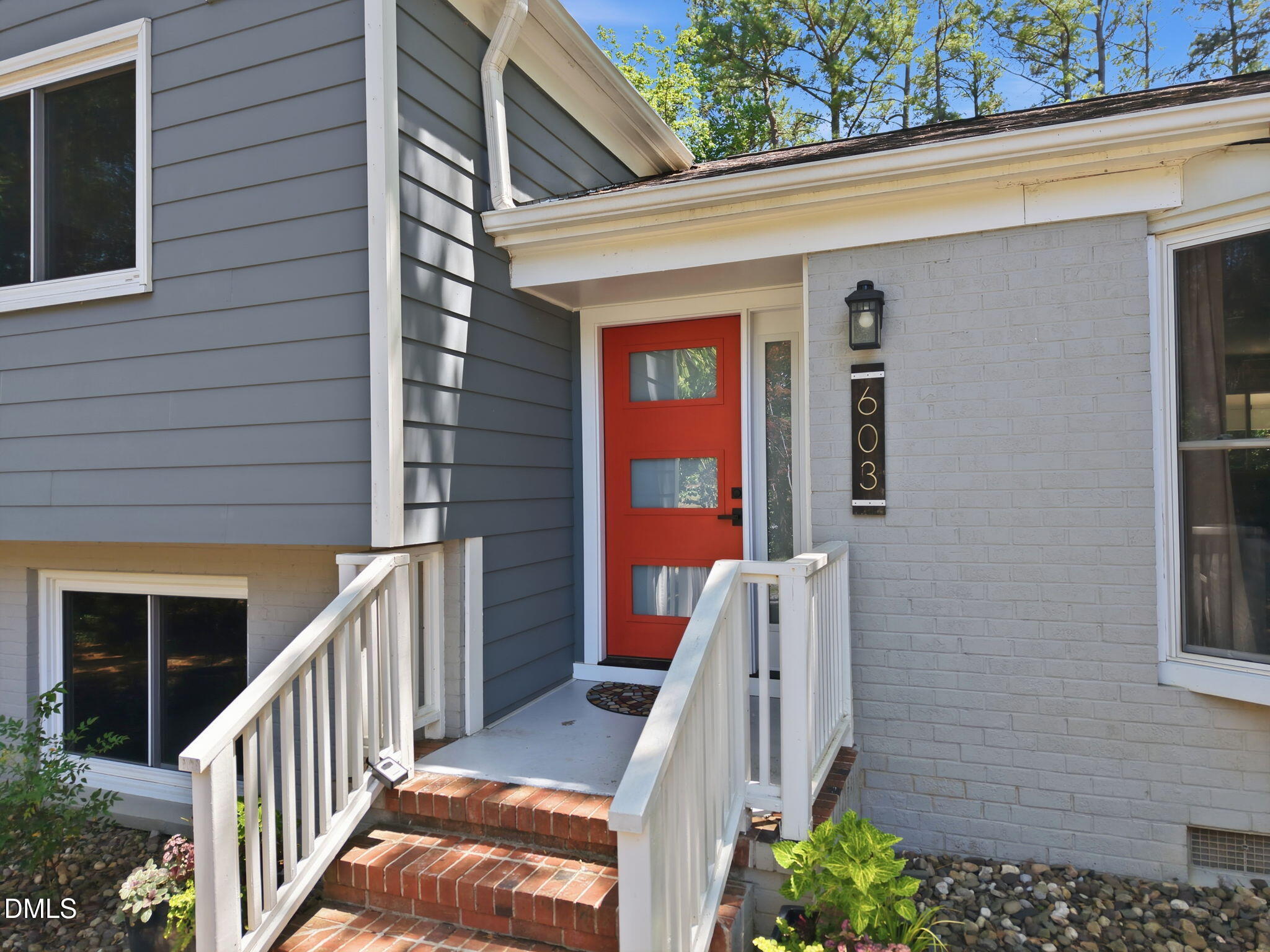 603 N Estes Drive