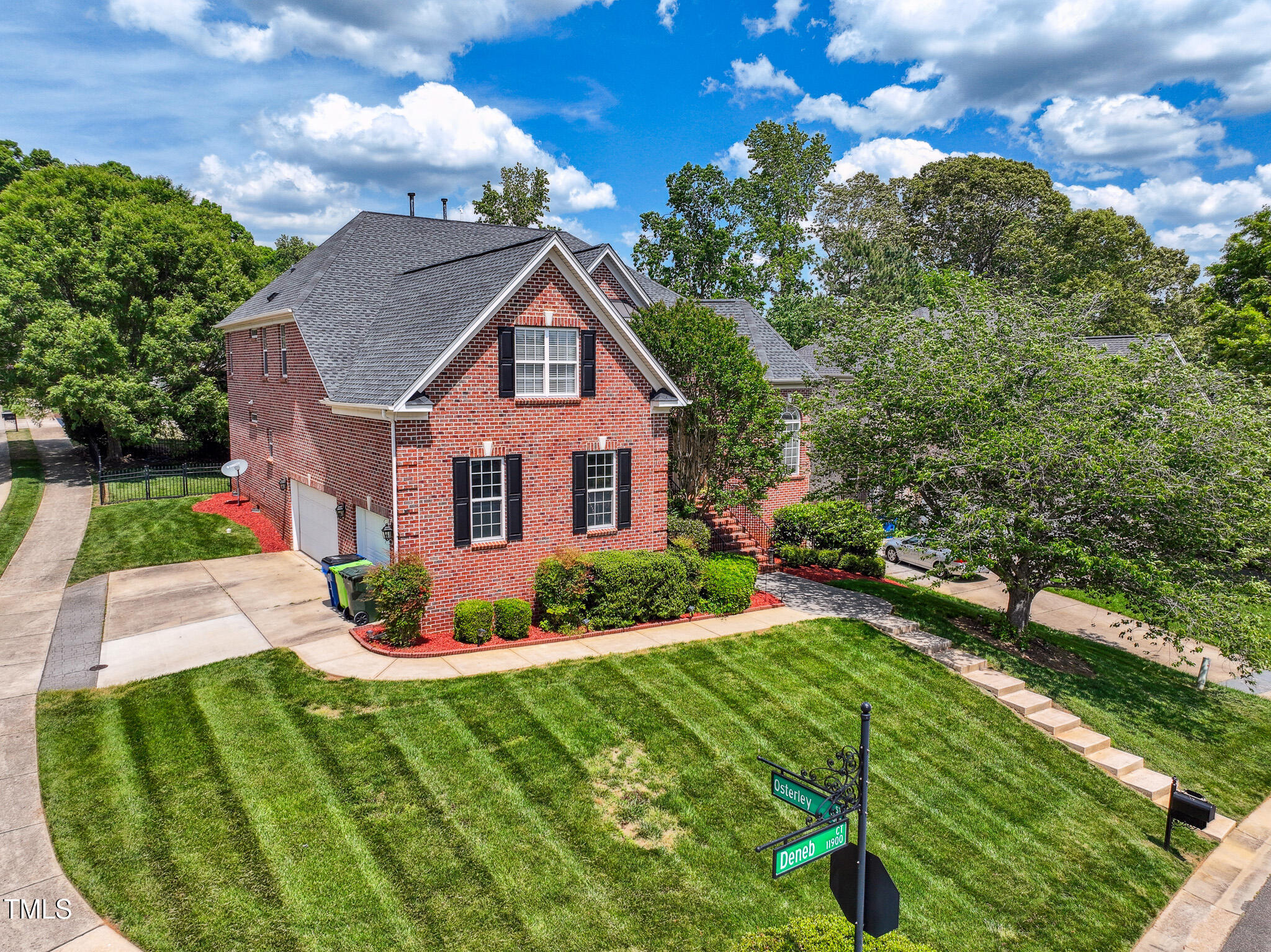 11916 Deneb Court