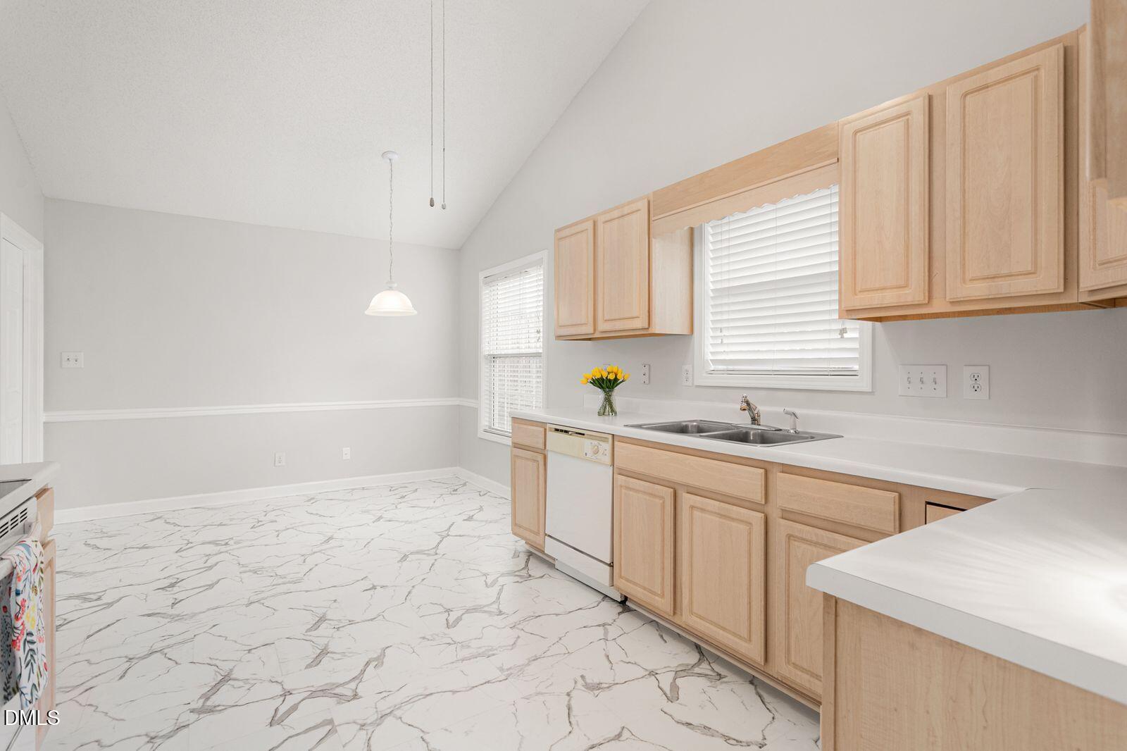 605 Huntingdon Street