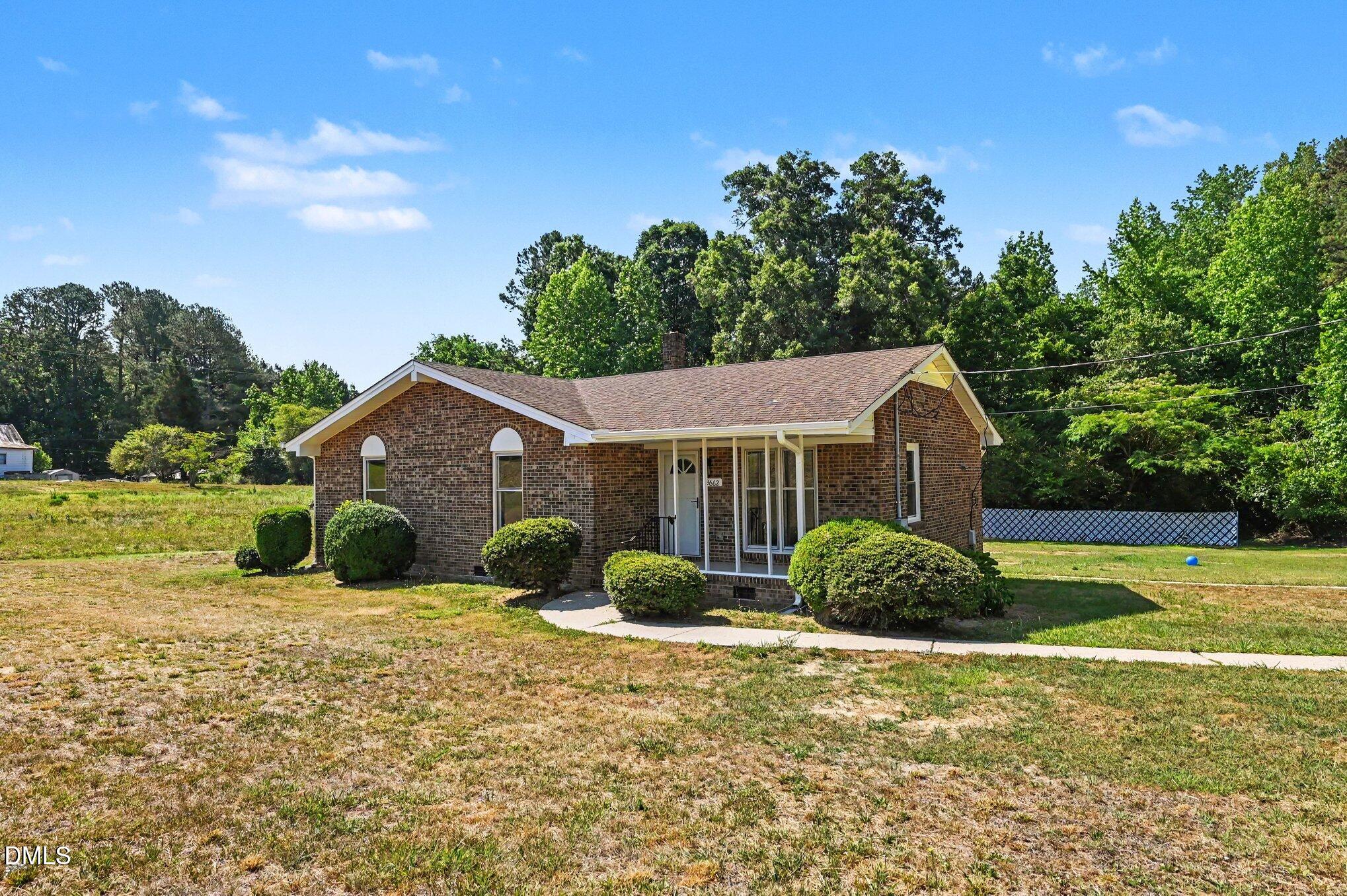 3662 W Antioch Drive