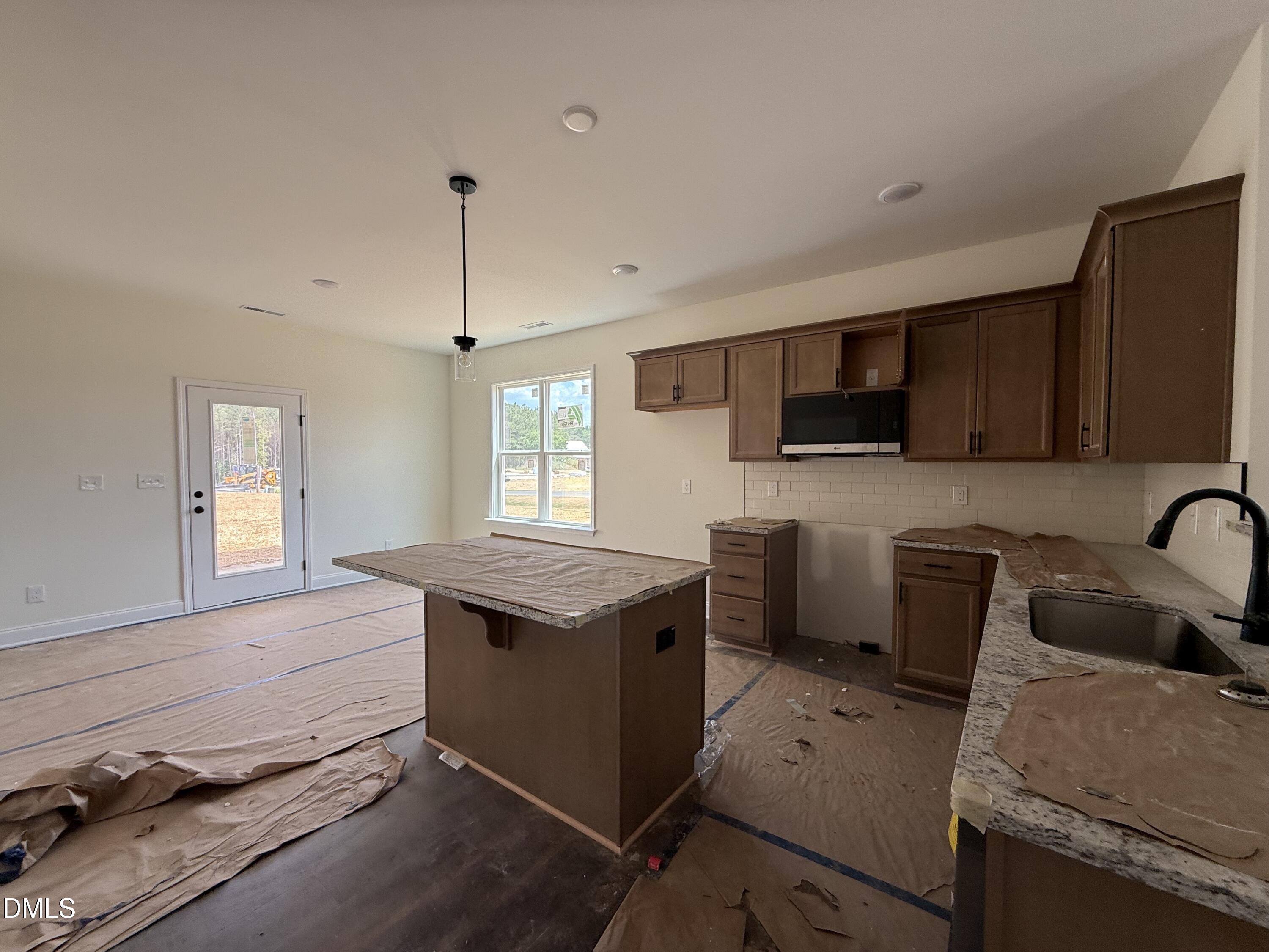 13 Sundrops Trail