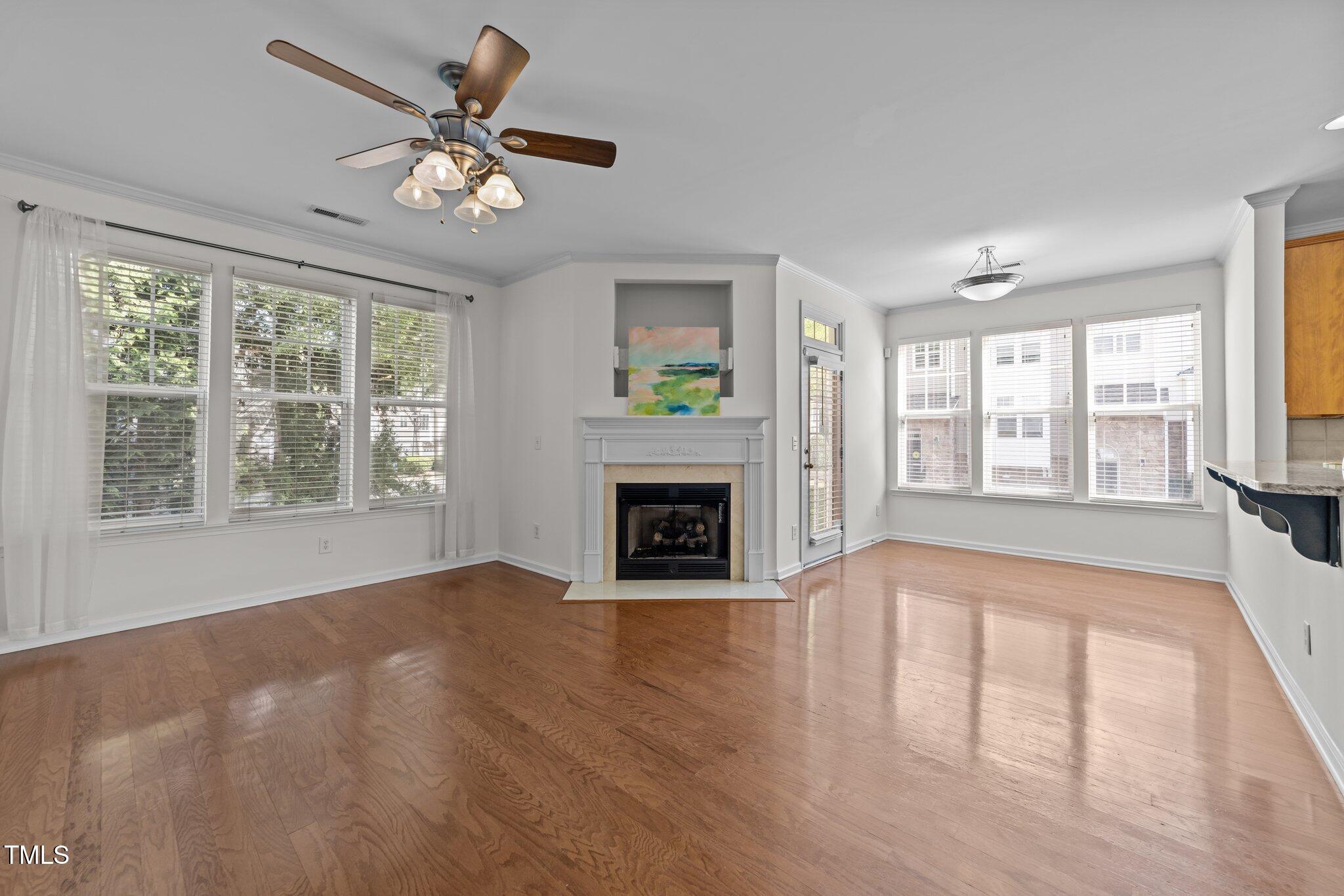 5702 Cameo Glass Way