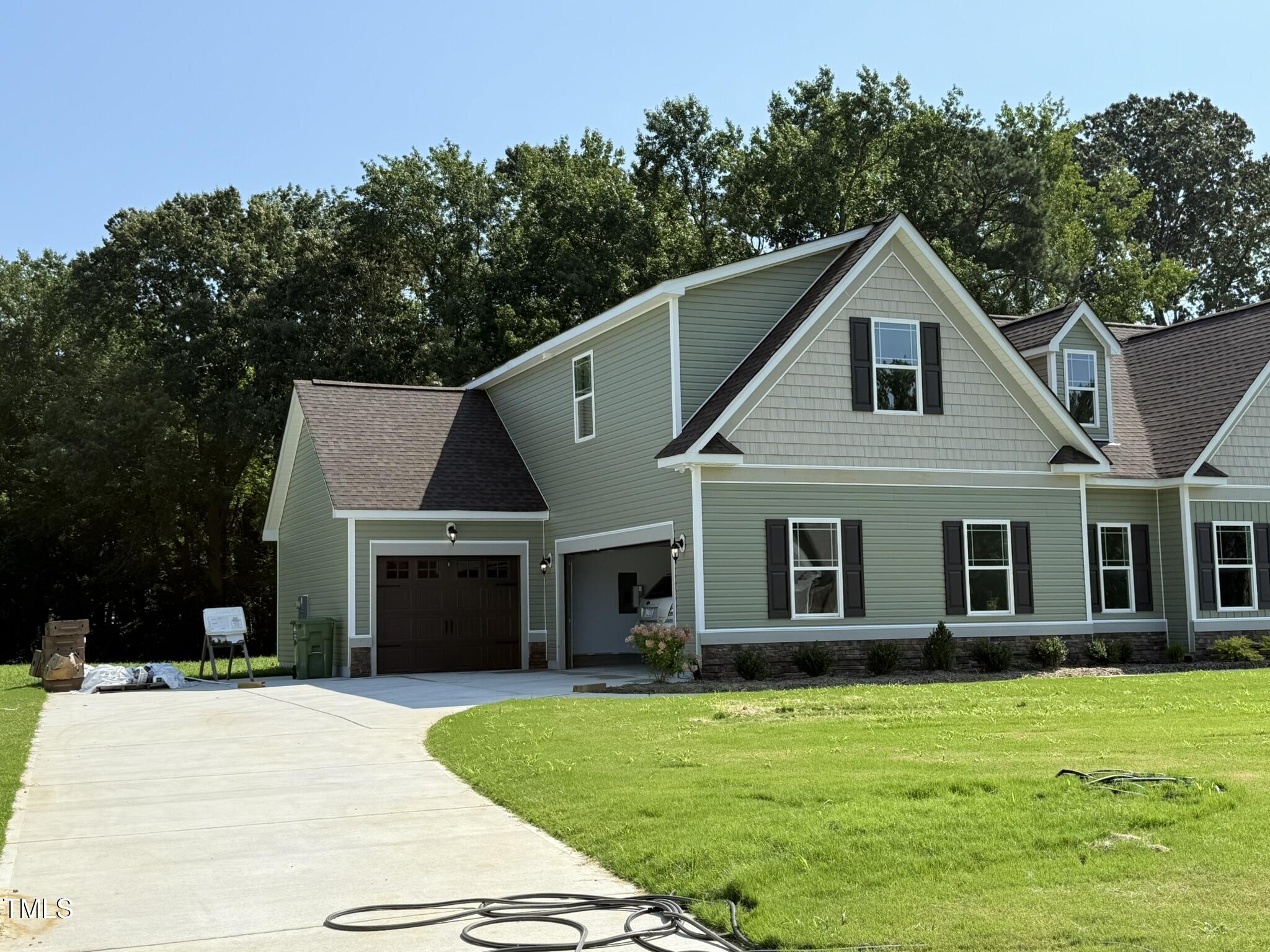 242 Busterfield Court