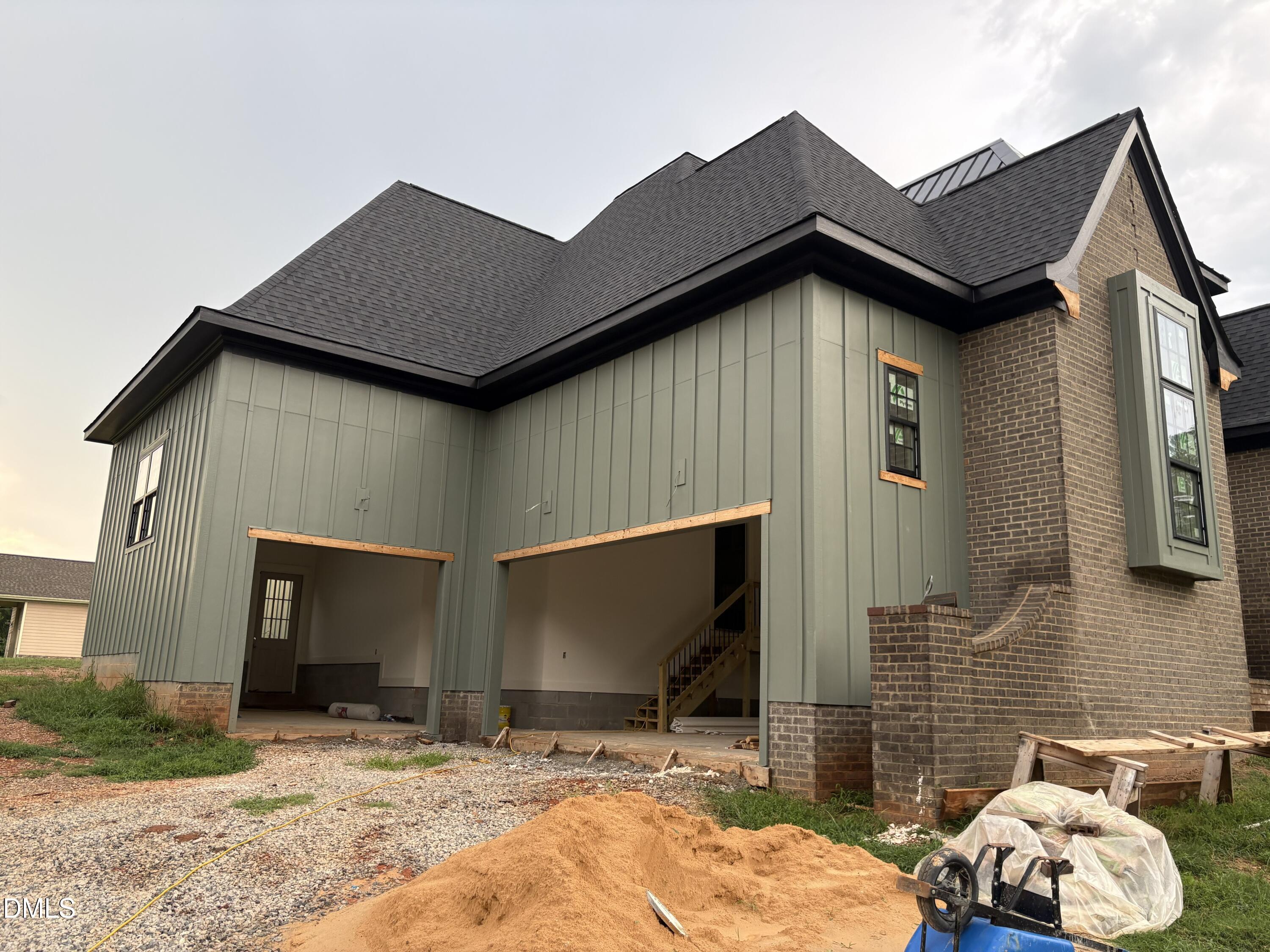 1119 Dovefield Lane