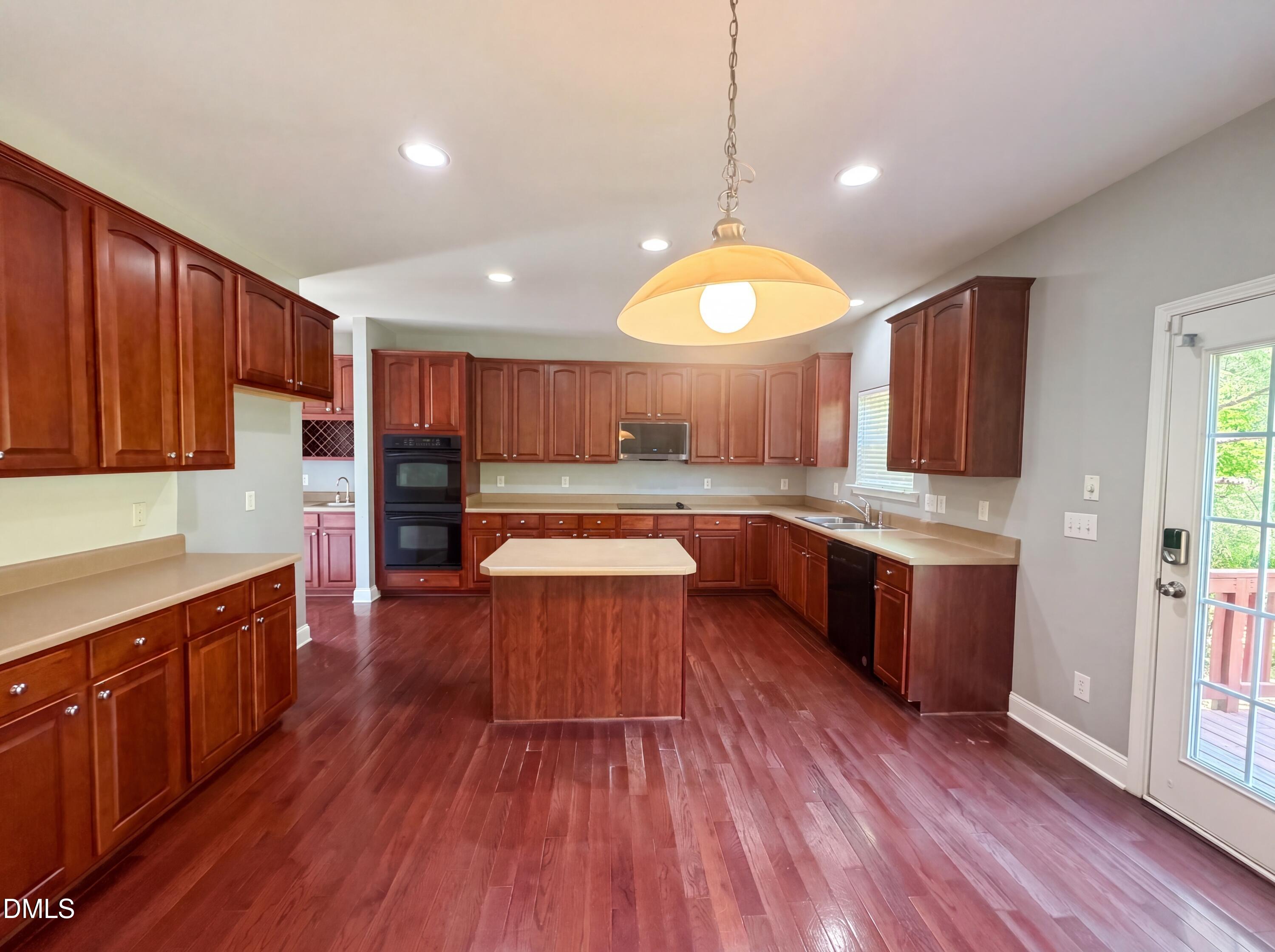 5073 Stonewood Pines Drive