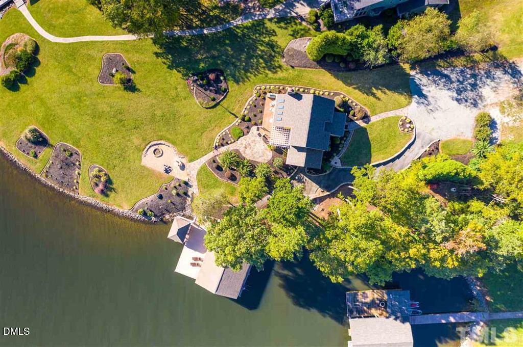 487 Oak Pointe Drive