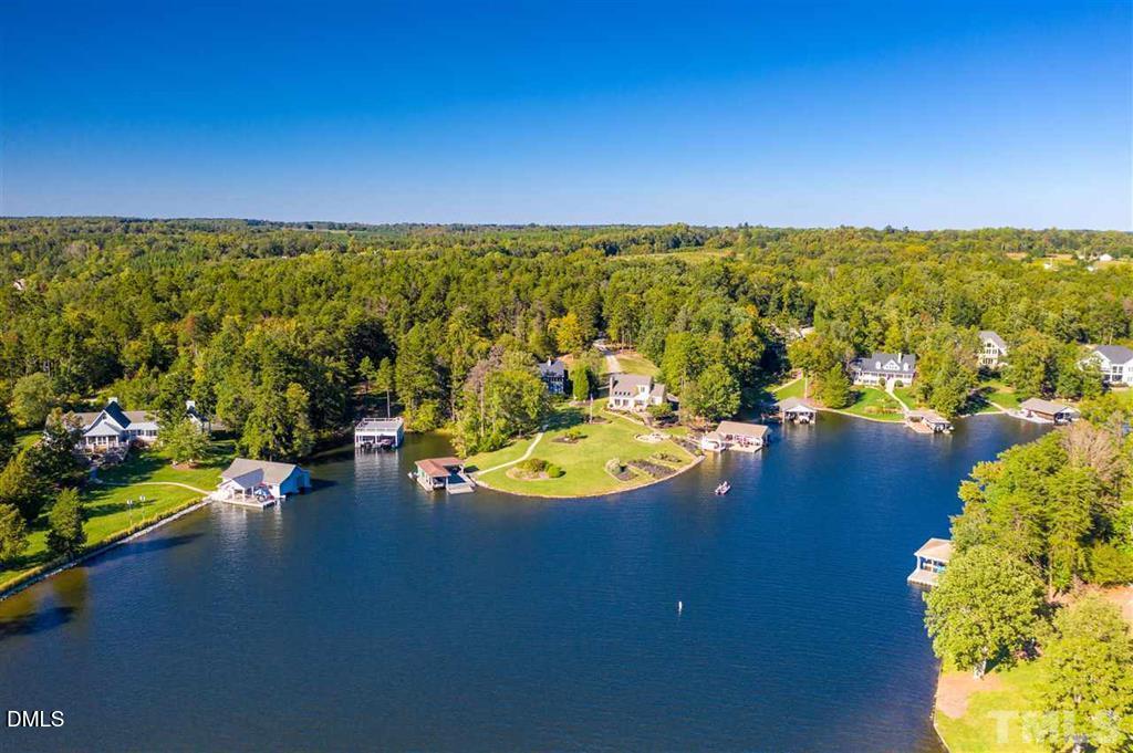 487 Oak Pointe Drive