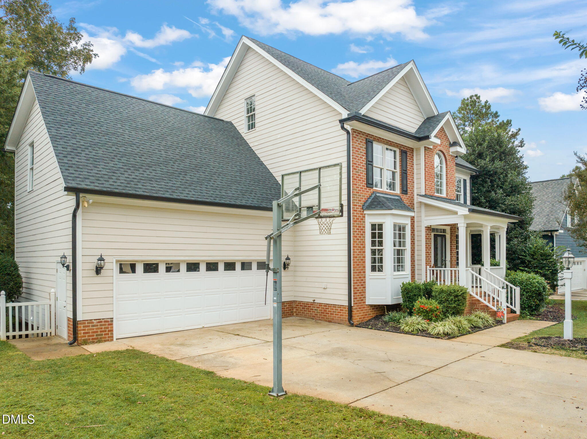 885 Hadrian Drive