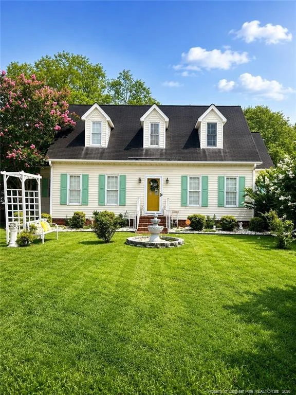 204 Oak Branches Closes